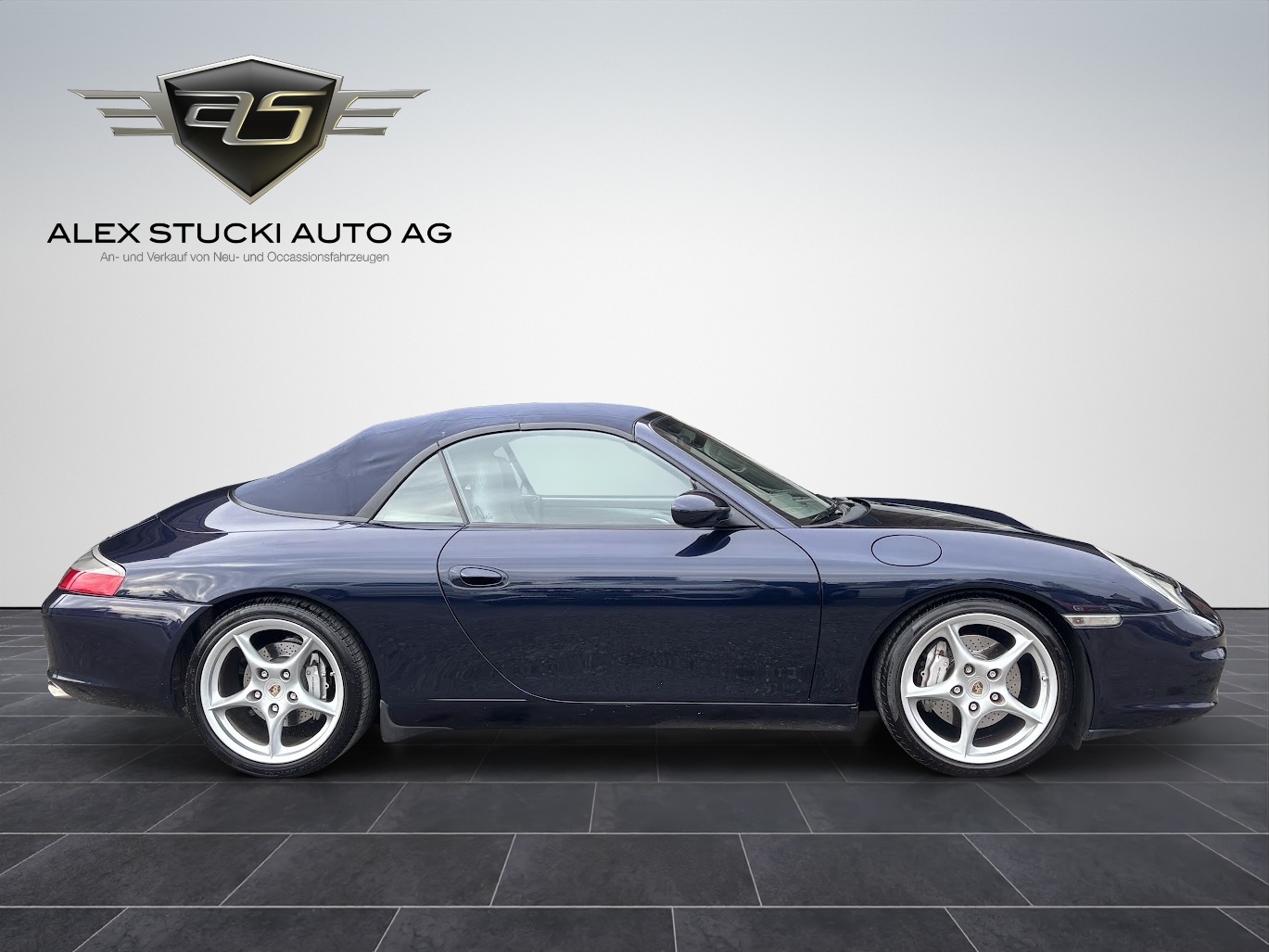 PORSCHE 911 Carrera 4 Cabrio-image-4