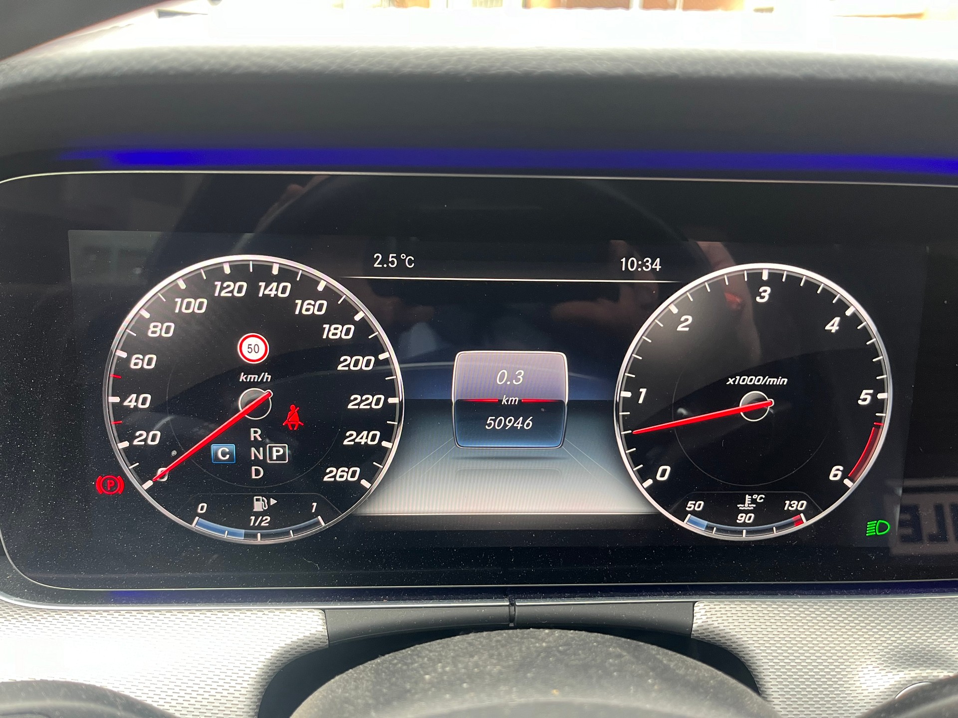 MERCEDES-BENZ E 350 d Exclusive 4Matic 9G-Tronic-image-6