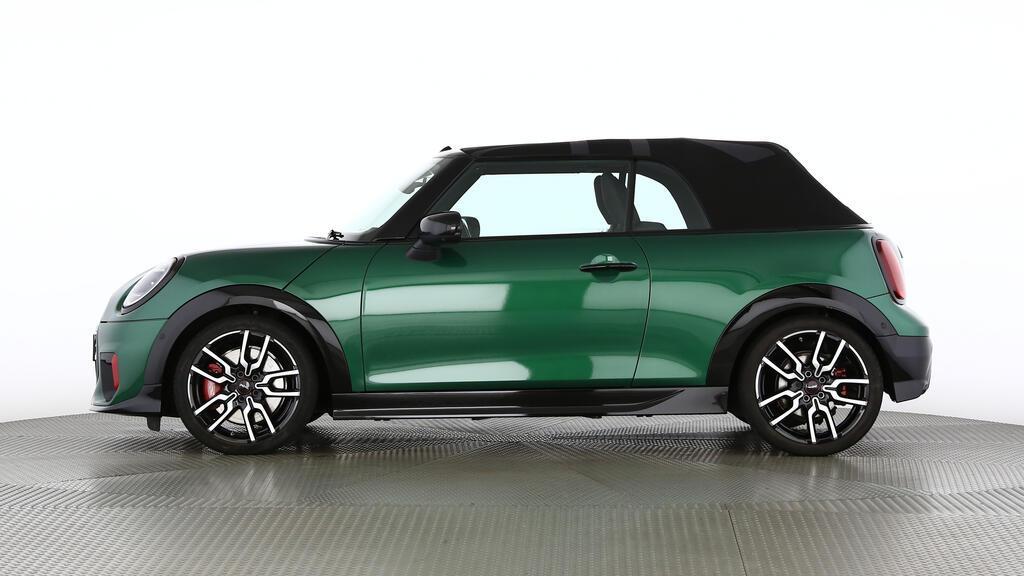 MINI John Cooper Works Cabrio-image-2