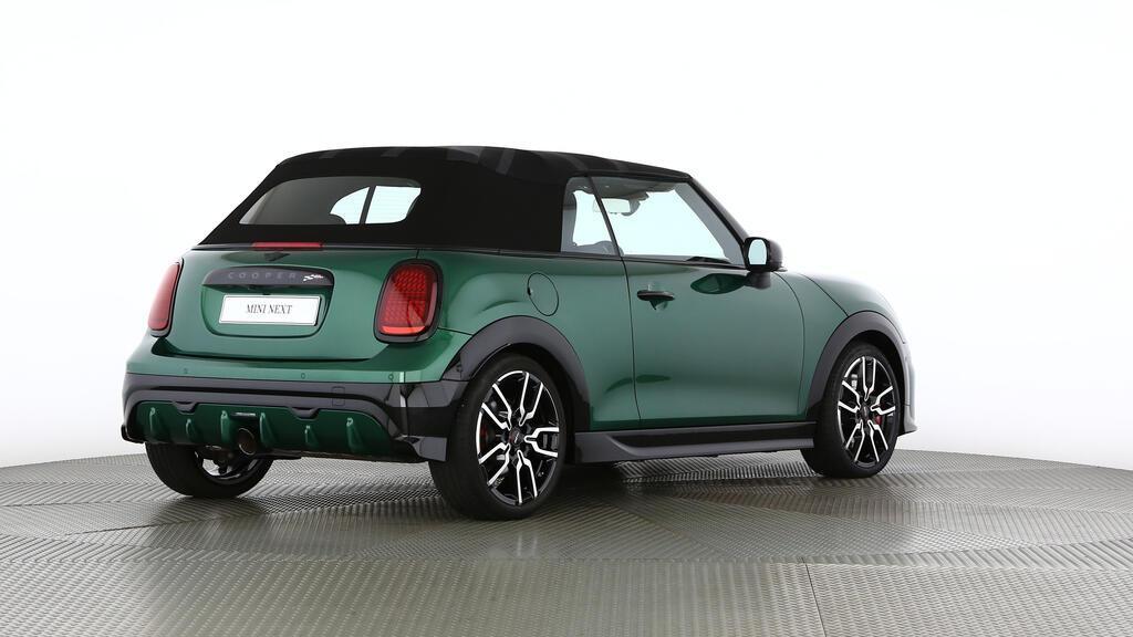 MINI John Cooper Works Cabrio-image-3