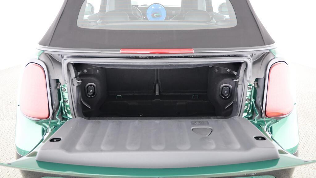 MINI John Cooper Works Cabrio-image-18