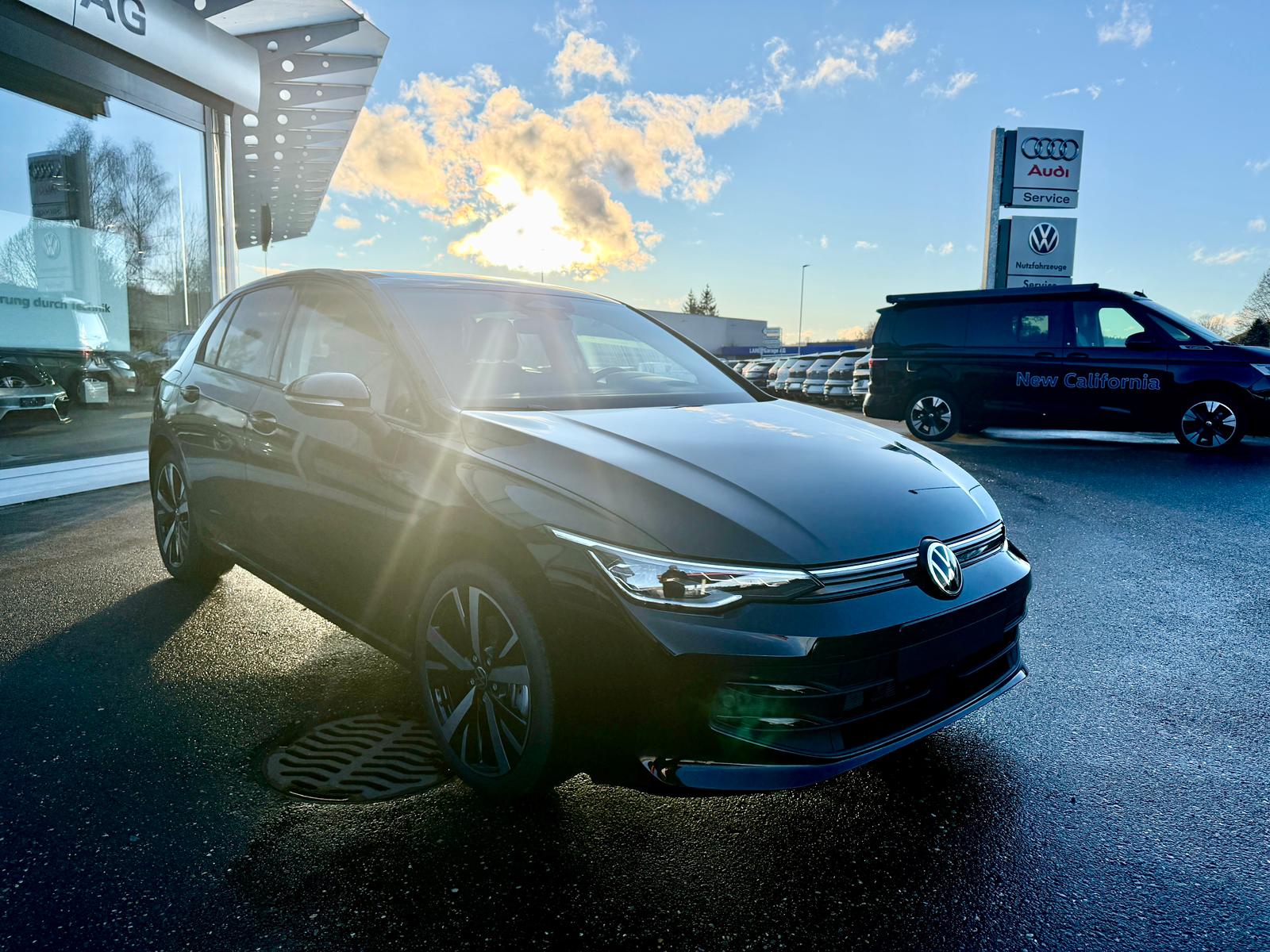 VW Golf 1.5 TSI PHEV Life-image-6