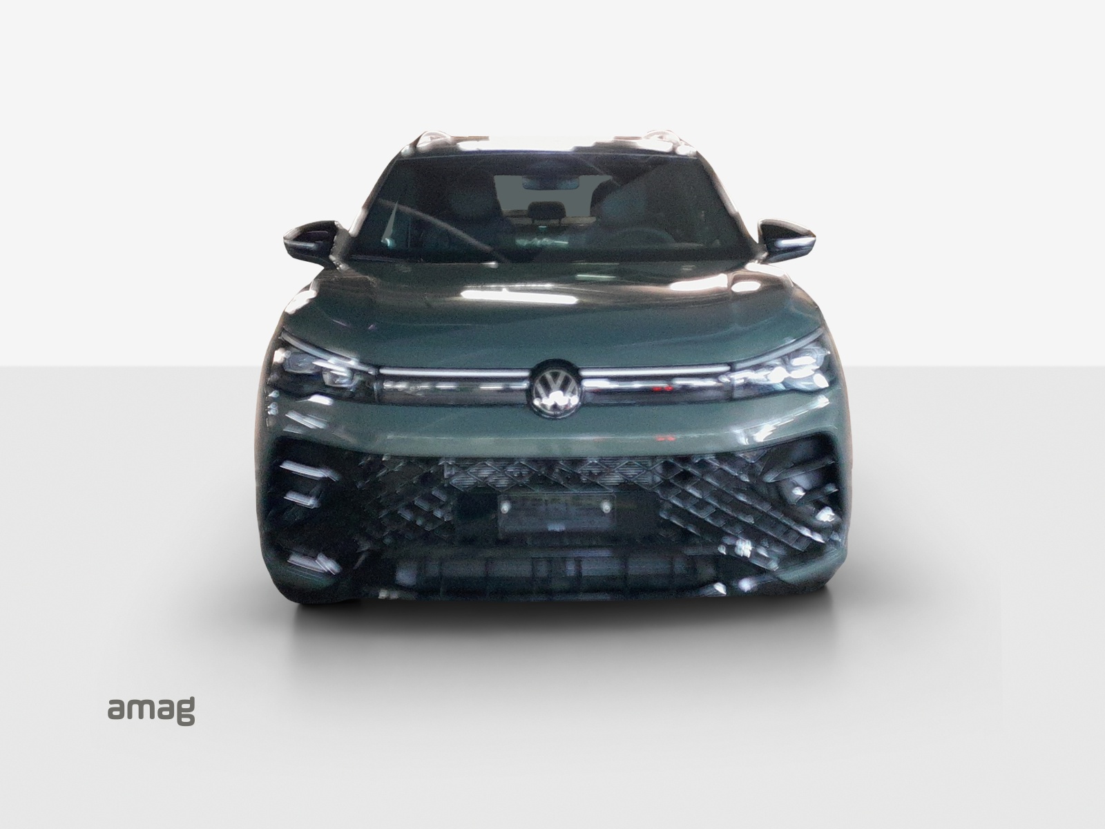 VW Tiguan 2.0 TSI DSG R-Line 4Motion-image-6