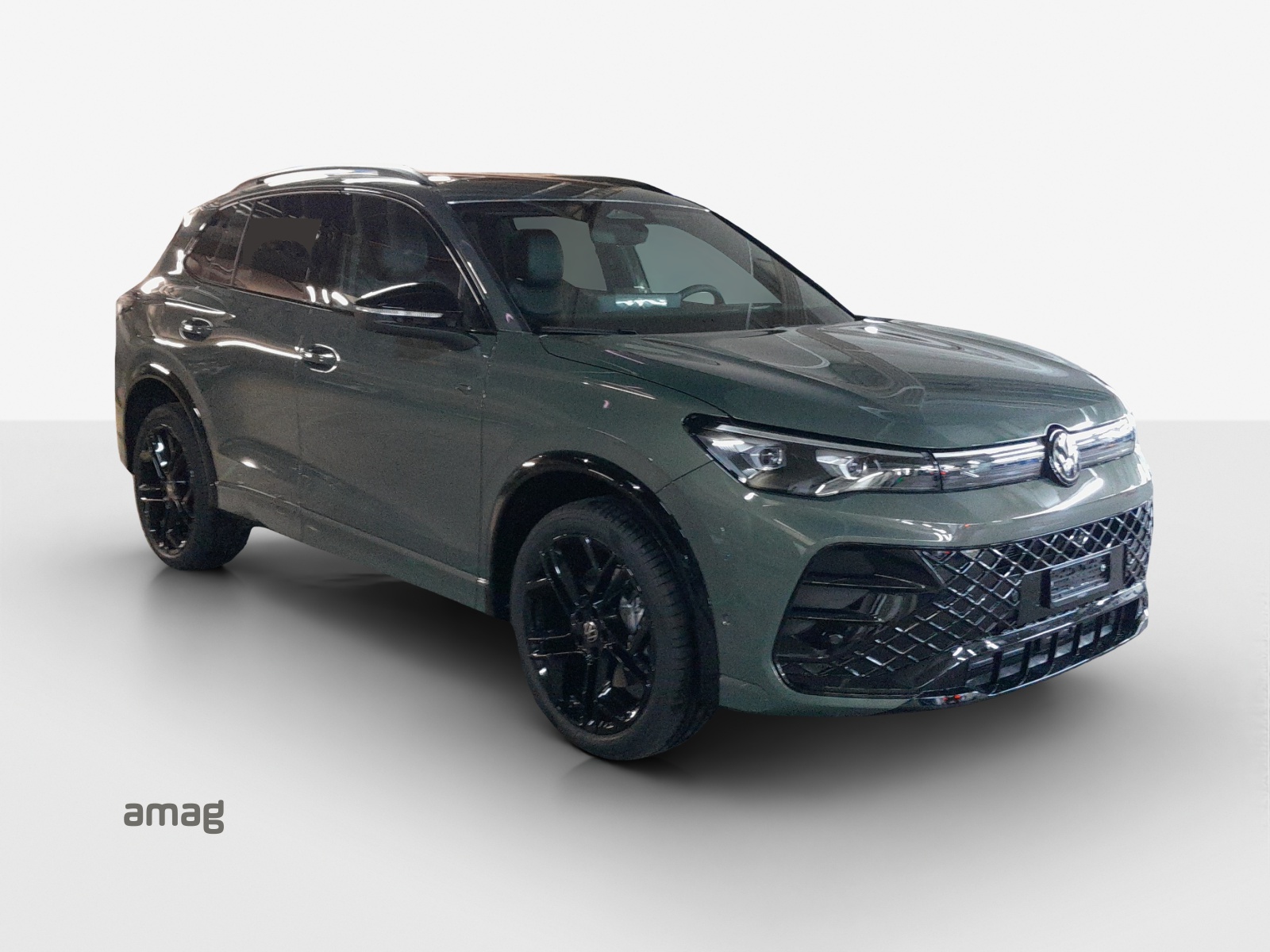VW Tiguan 2.0 TSI DSG R-Line 4Motion-image-5