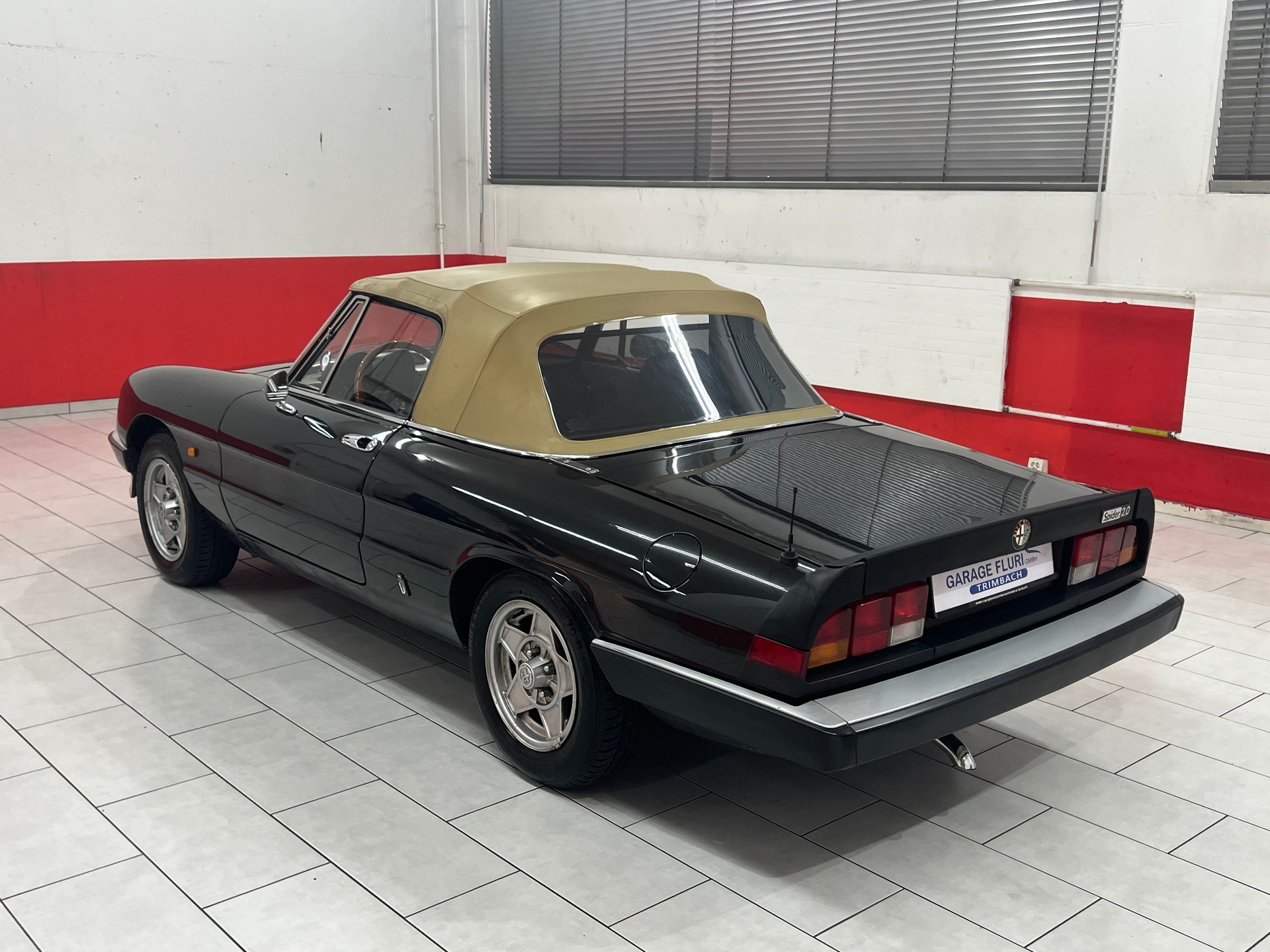 ALFA ROMEO Spider 2.0 (Veloce)-image-9