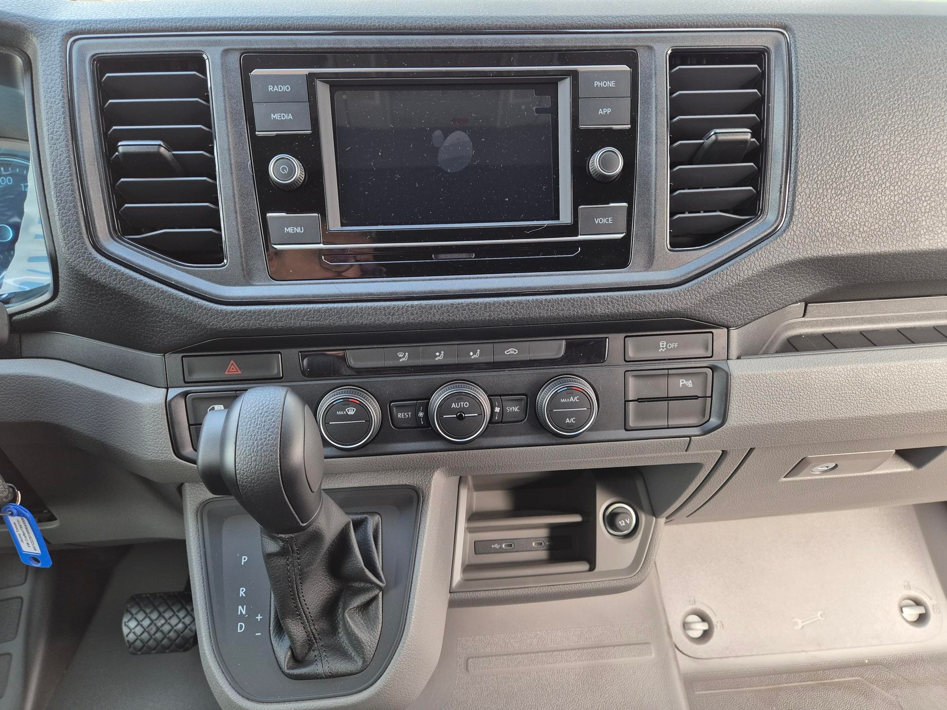 VW Crafter 35 2.0 BiTDI L4 HD A-image-7