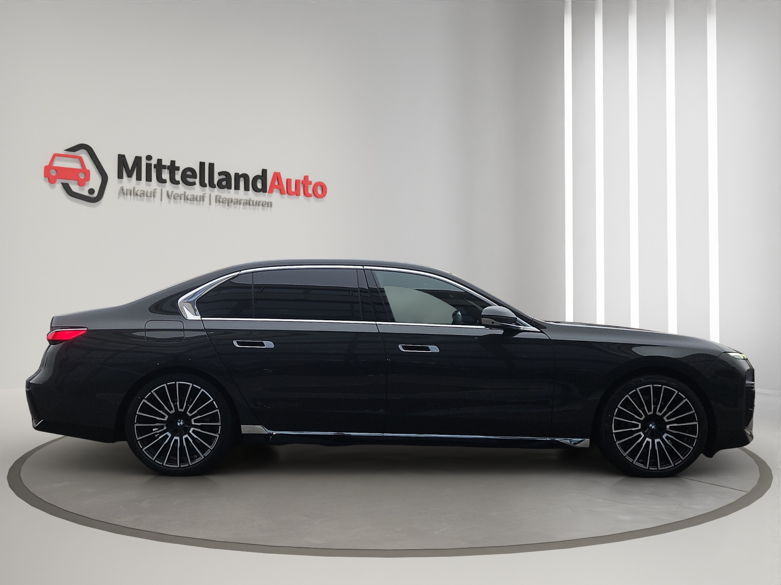 BMW 740d xDrive 48V M Sport Steptronic-showroom-element-3