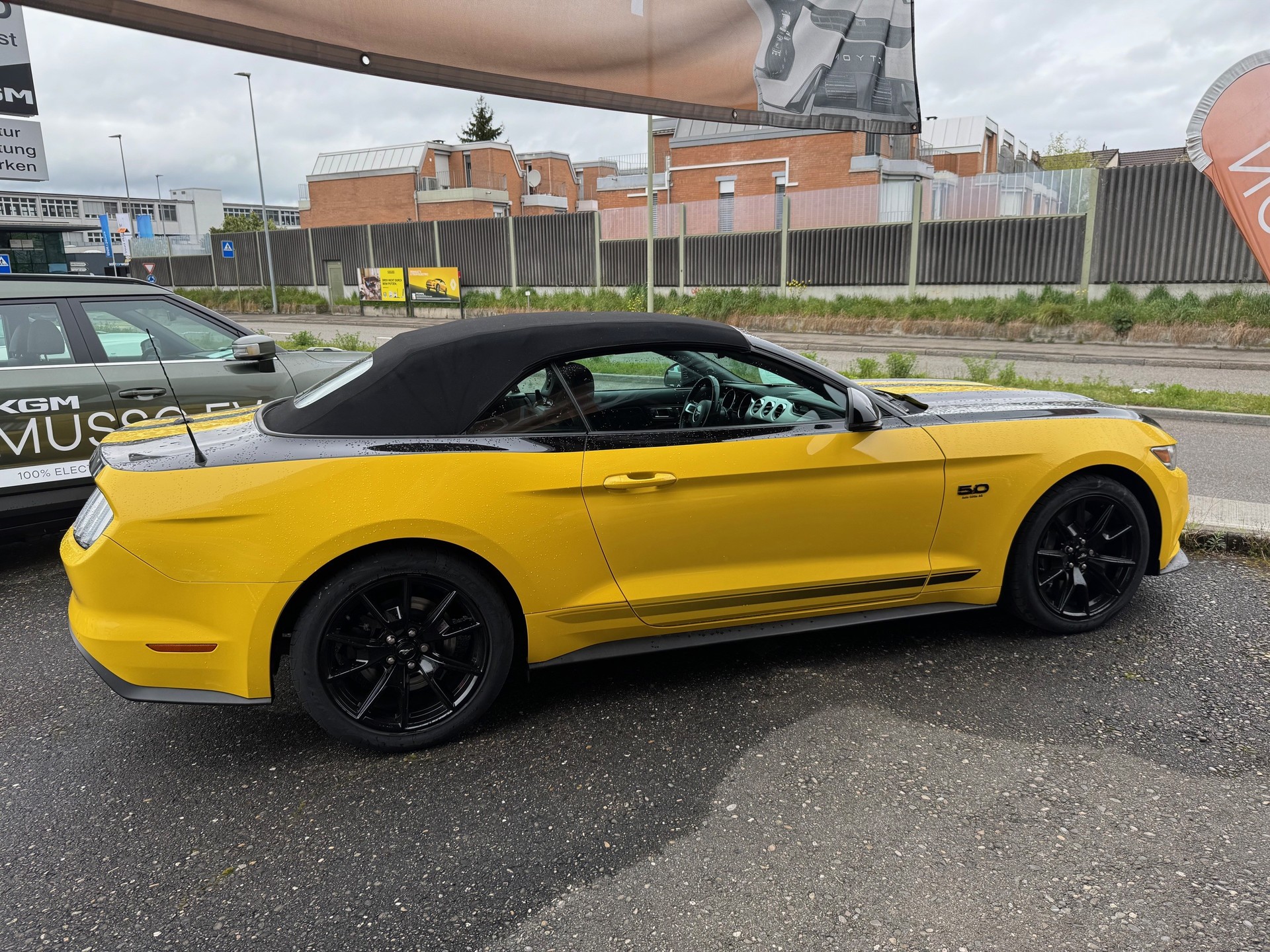 FORD Mustang Convertible 5.0V8GT Black Shad Ed. Automat-image-1