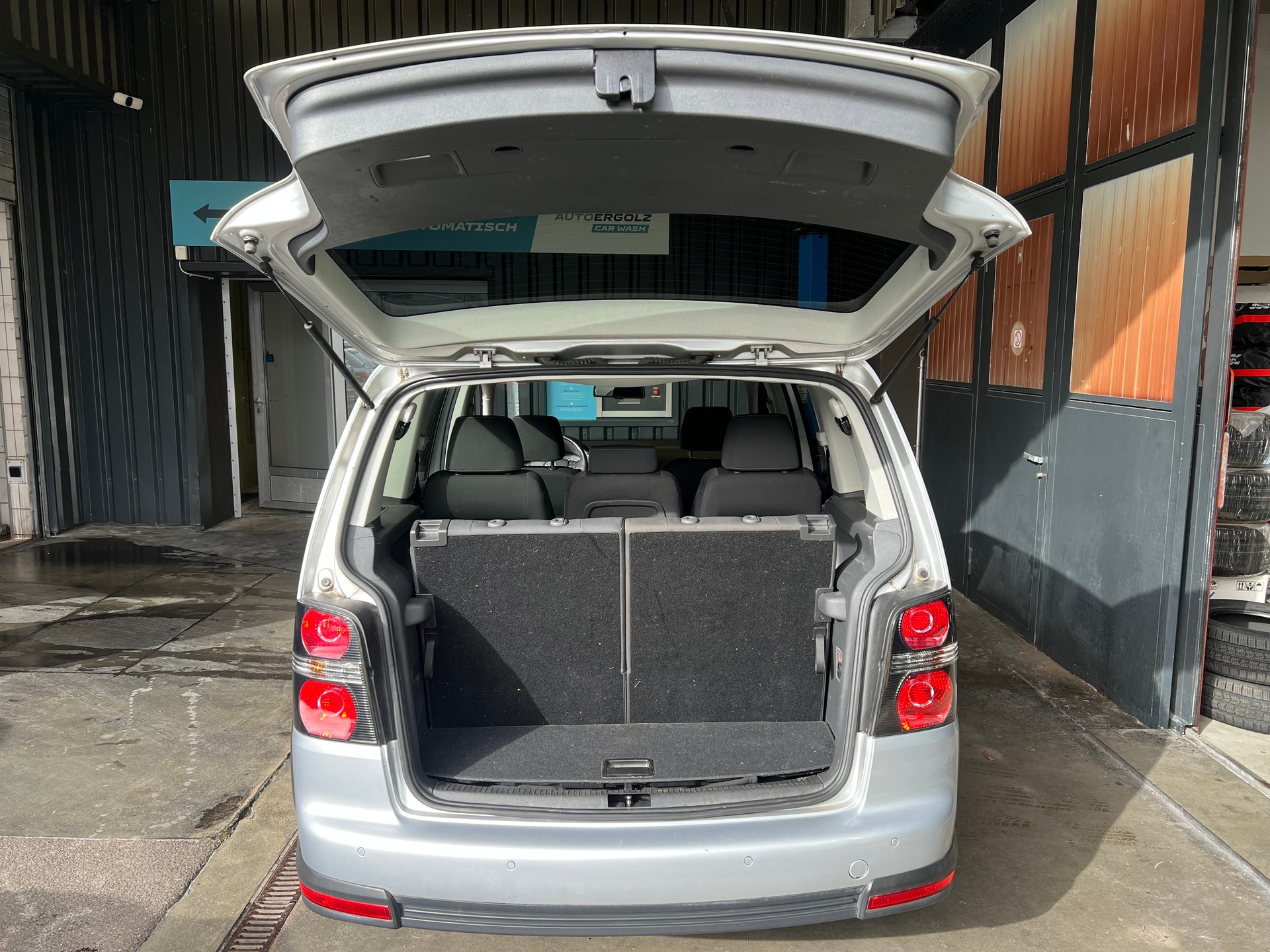 VW CrossTouran 1.4 TSI-image-10