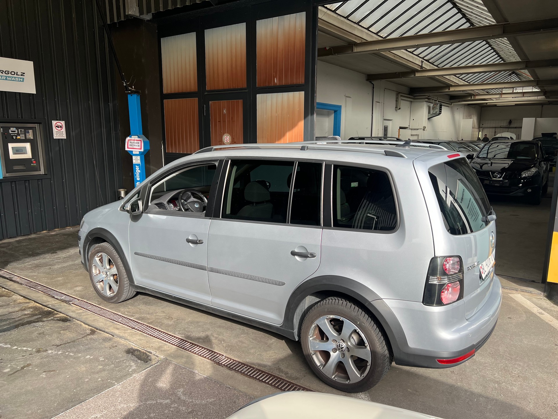 VW CrossTouran 1.4 TSI-image-1