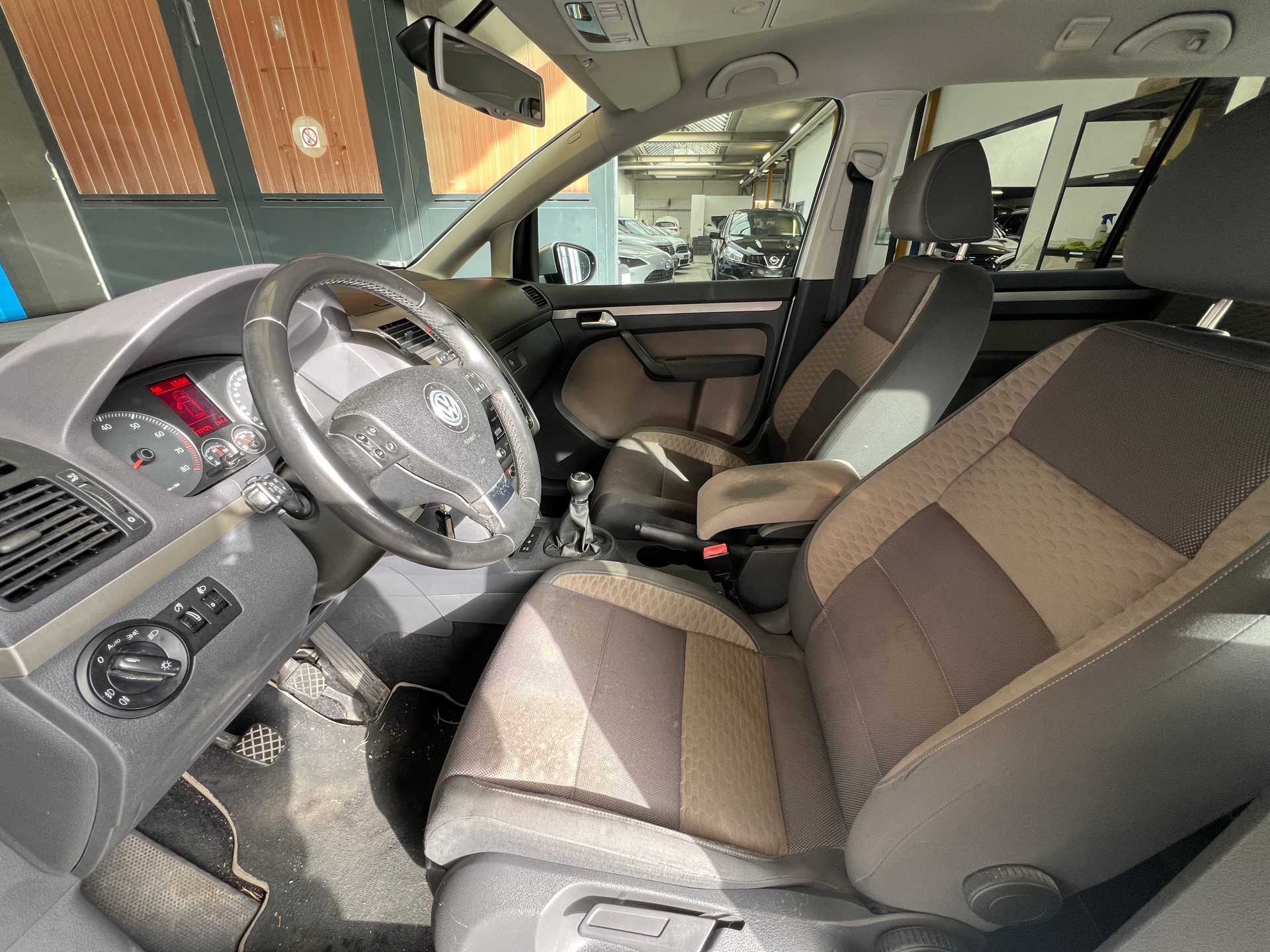 VW CrossTouran 1.4 TSI-image-7