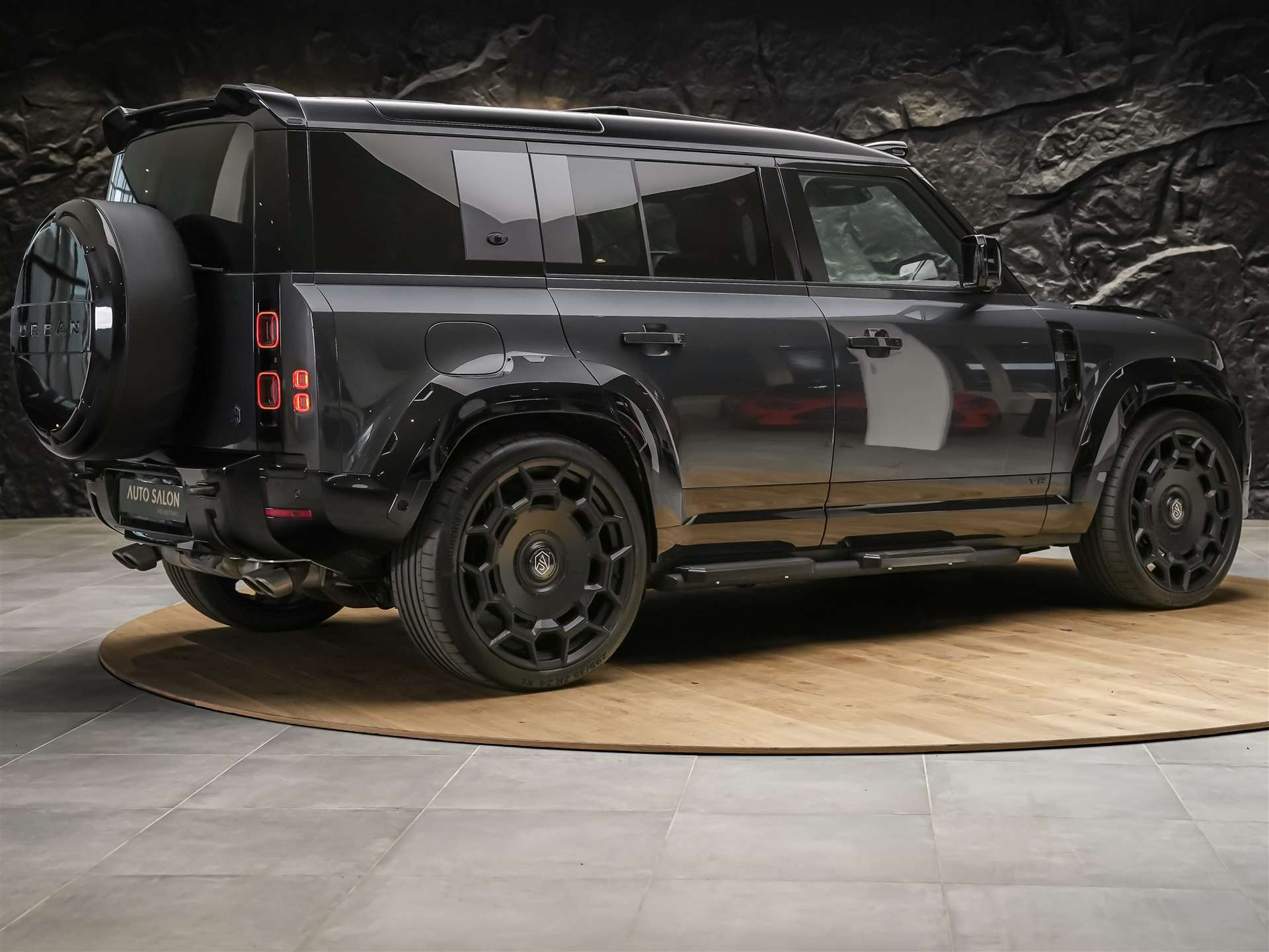 LAND ROVER Defender 110 5.0 V8 SC *URBAN*24" Felgen*Werksgarantie*AHK*-image-4