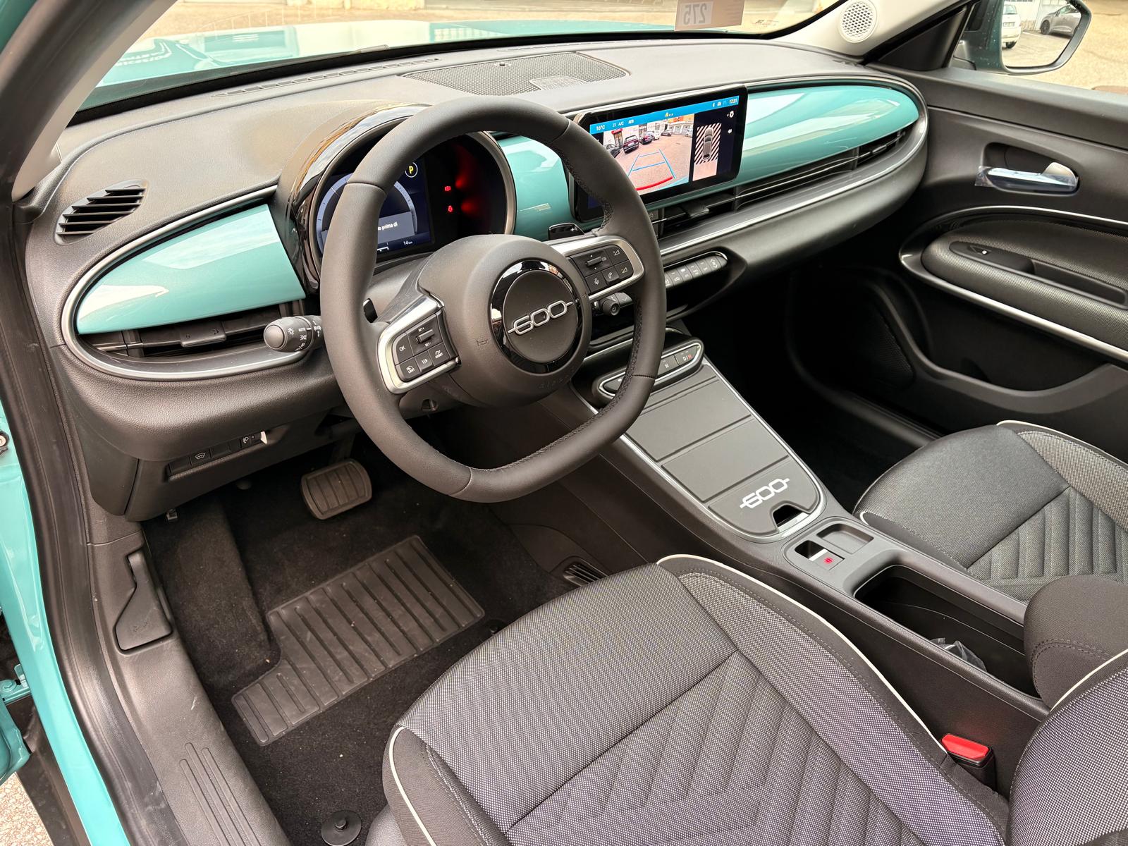 FIAT 600h Mild Hybrid Icon Swiss Edition-image-4