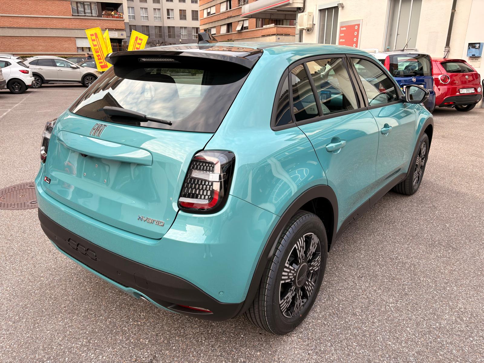 FIAT 600h Mild Hybrid Icon Swiss Edition-image-3