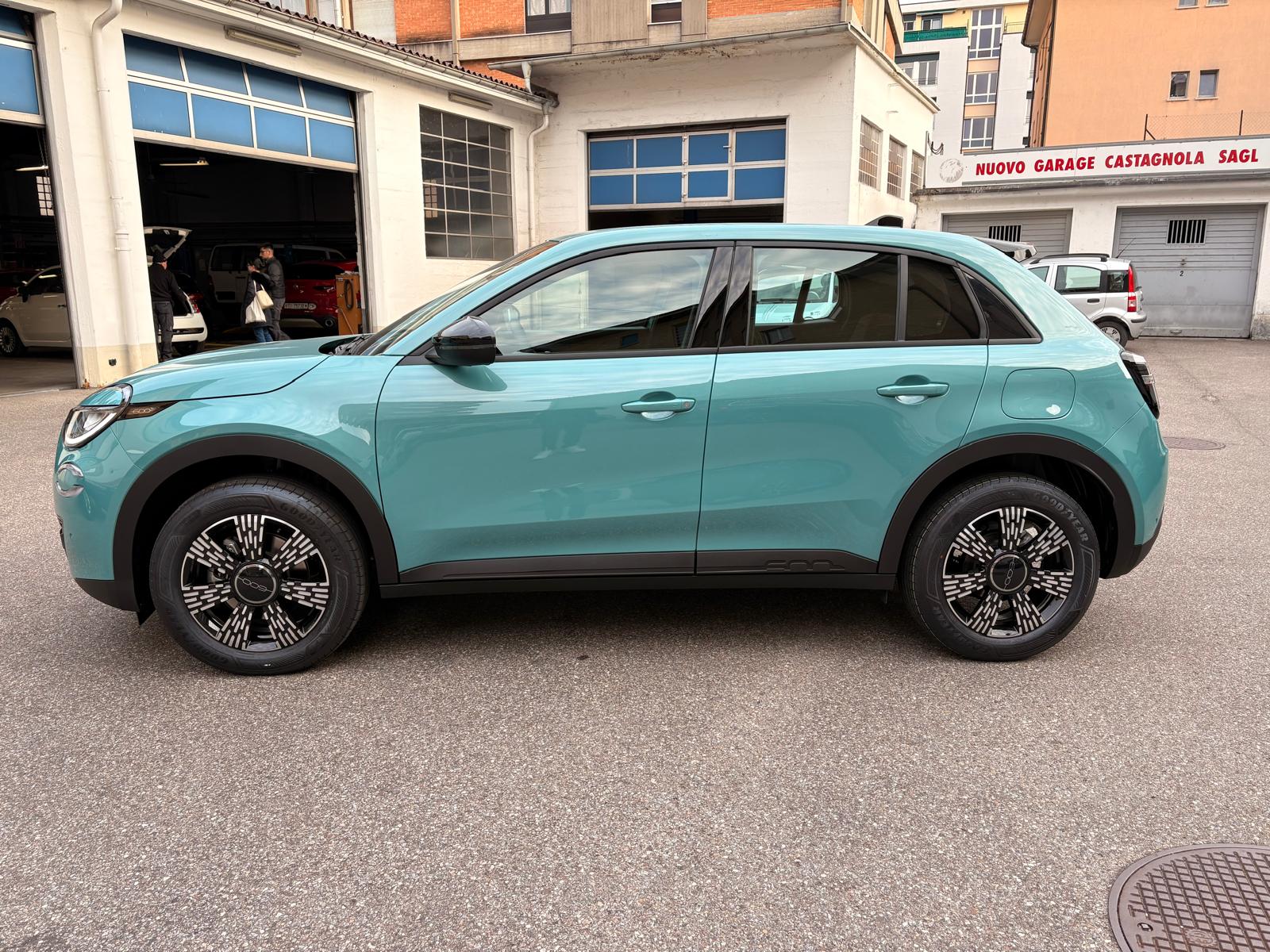 FIAT 600h Mild Hybrid Icon Swiss Edition-image-1