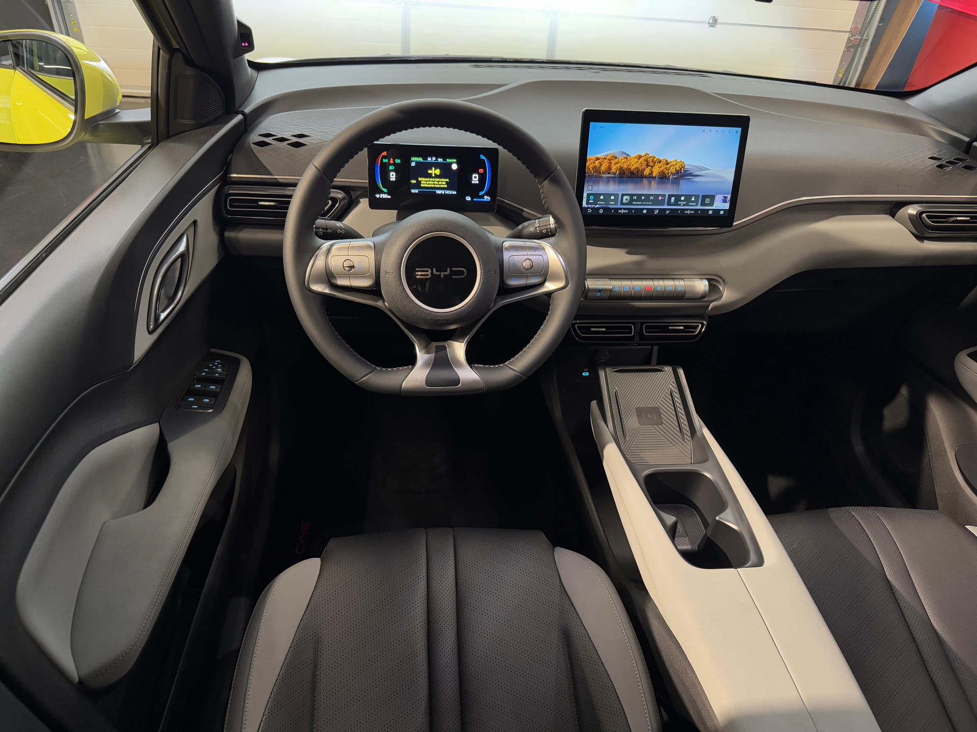 BYD Dolphin Surf 43 kWh Comfort-image-9