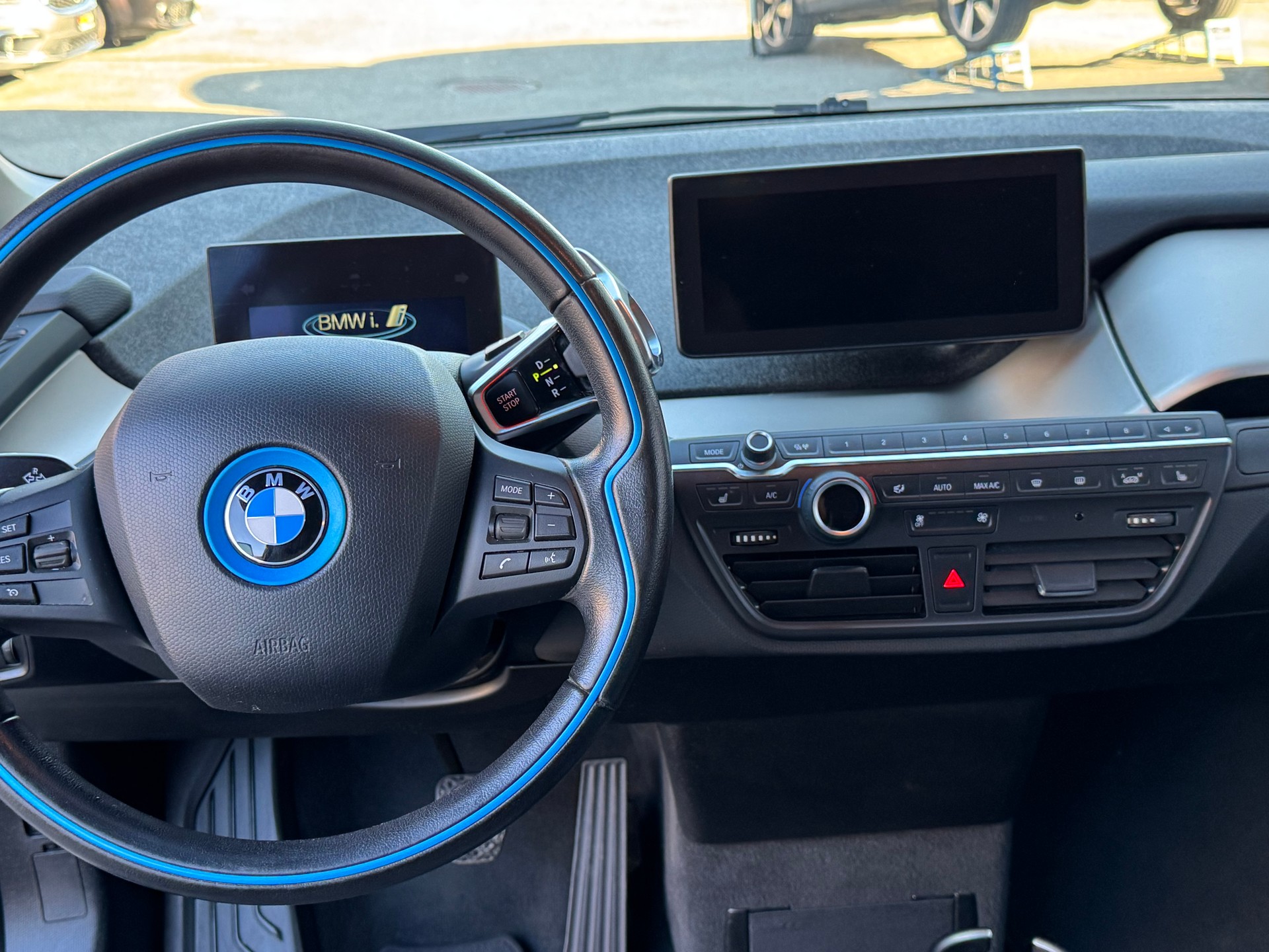 BMW i3 (94Ah) Range Extender-image-5