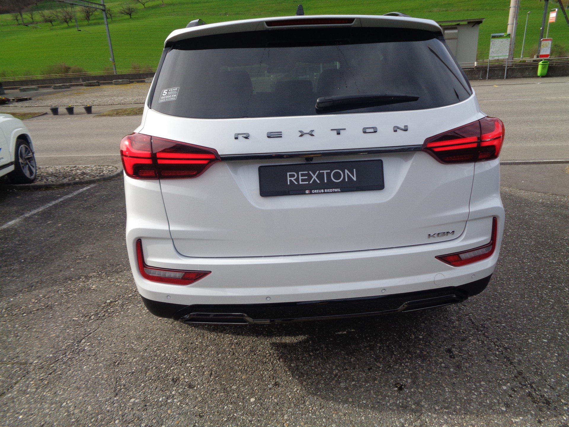 KGM-SsangYong Rexton 2.2 CRDi Blackline 4WD AT-image-4