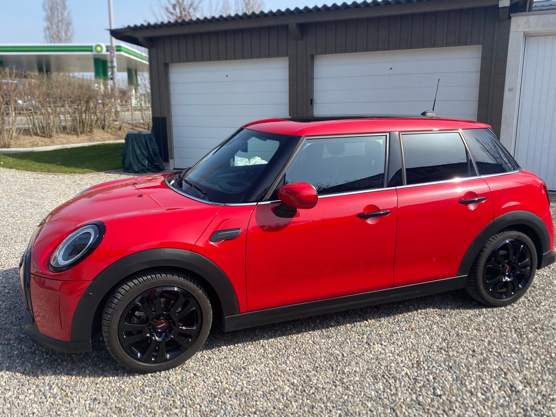 MINI 5door Cooper-image-2