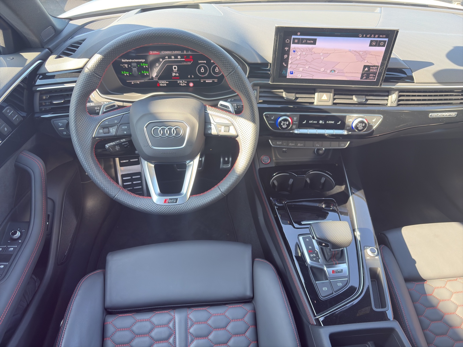 AUDI RS4 Avant 2.9 V6 TFSI quattro T-Tronic-image-6