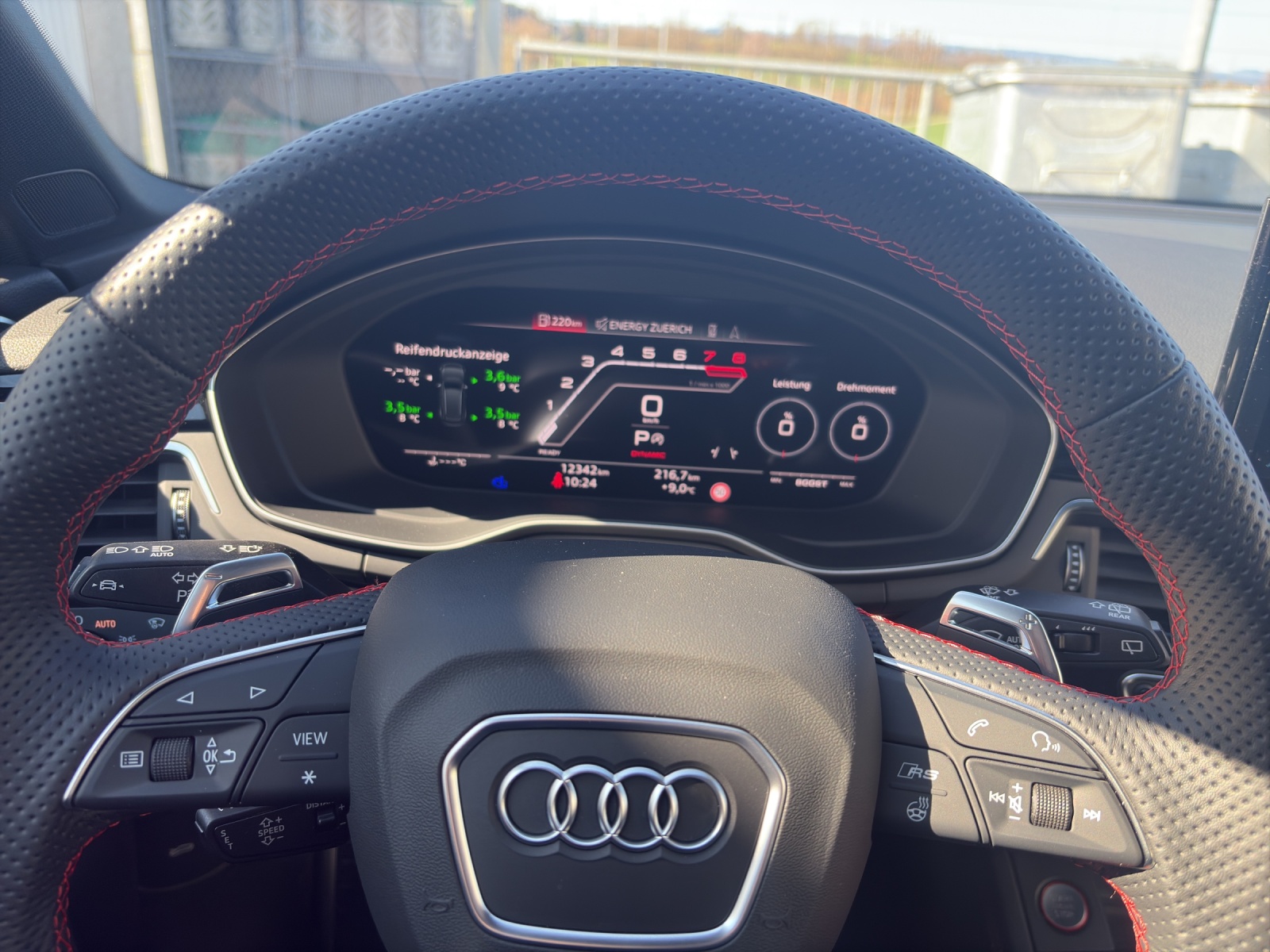 AUDI RS4 Avant 2.9 V6 TFSI quattro T-Tronic-image-12