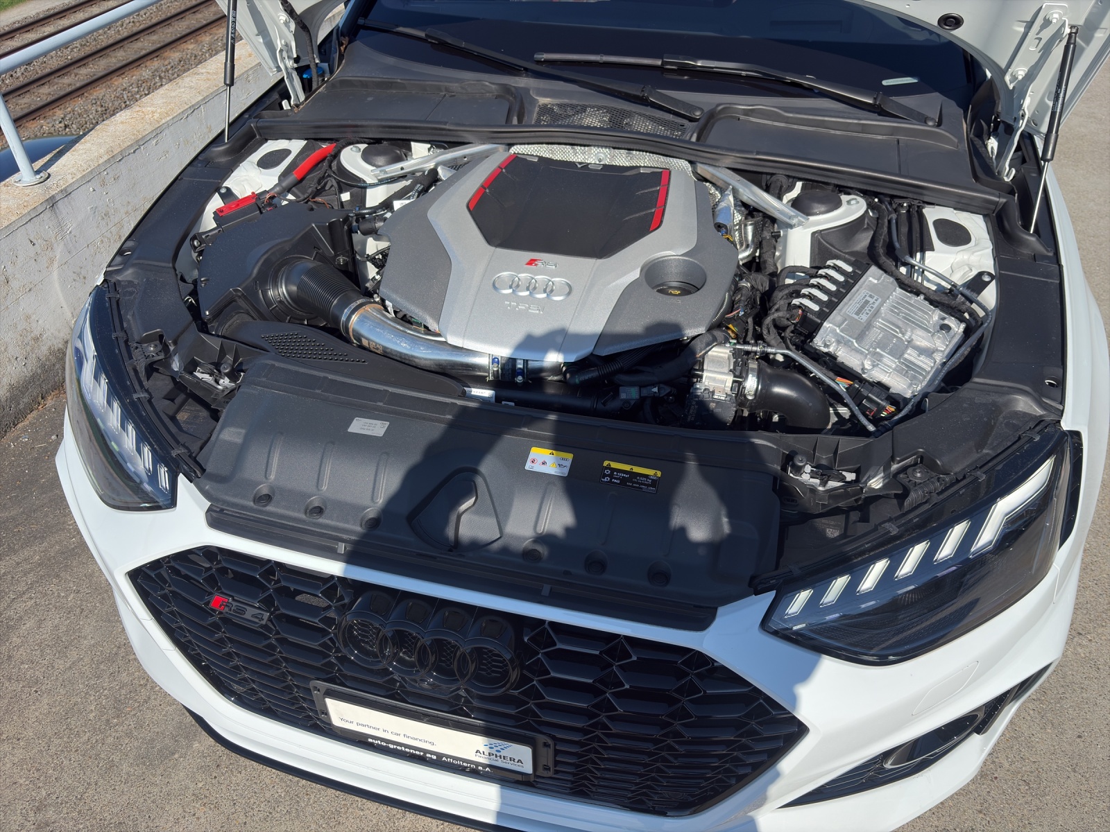 AUDI RS4 Avant 2.9 V6 TFSI quattro T-Tronic-image-18