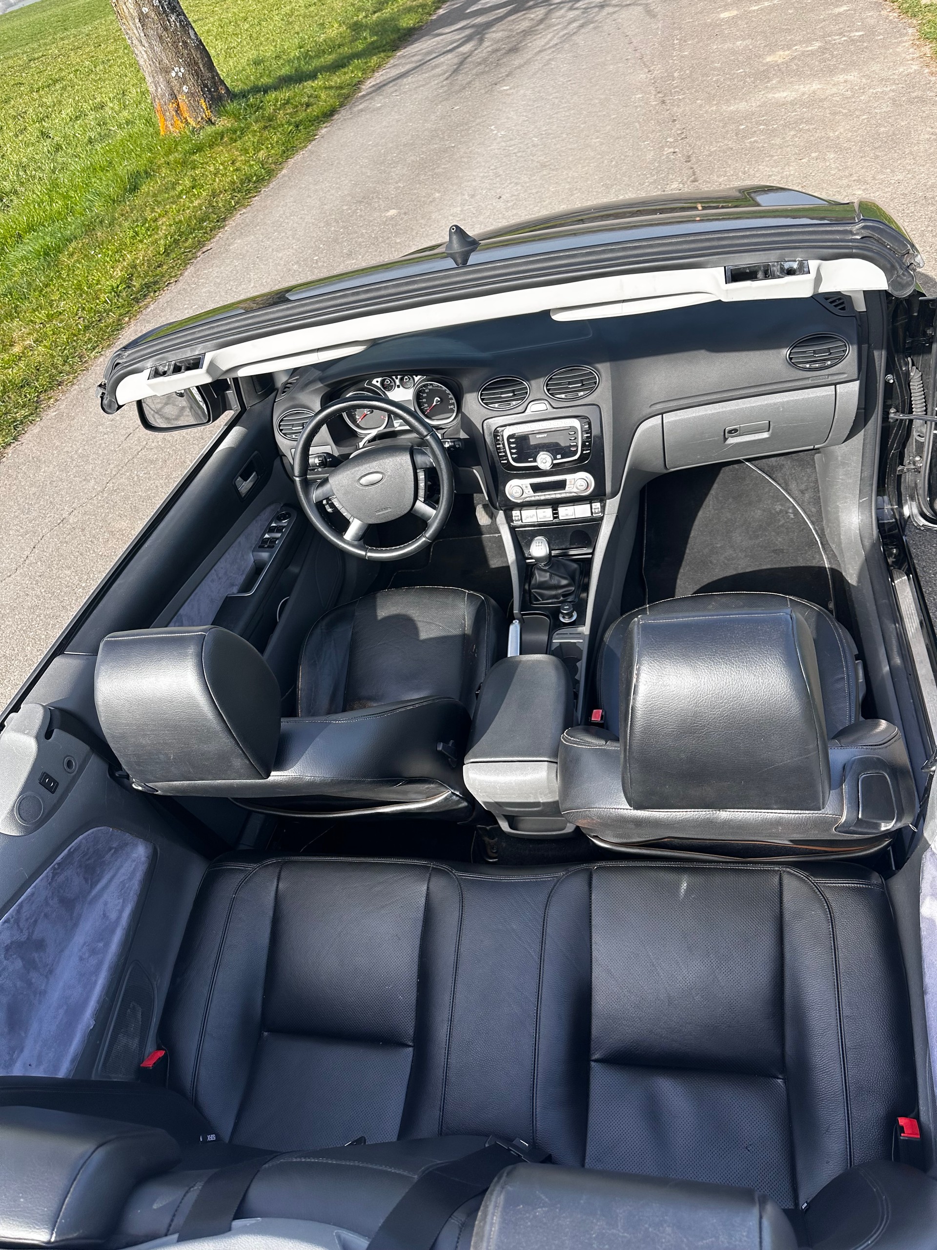 FORD Focus CC 2.0i Ambiente-image-5