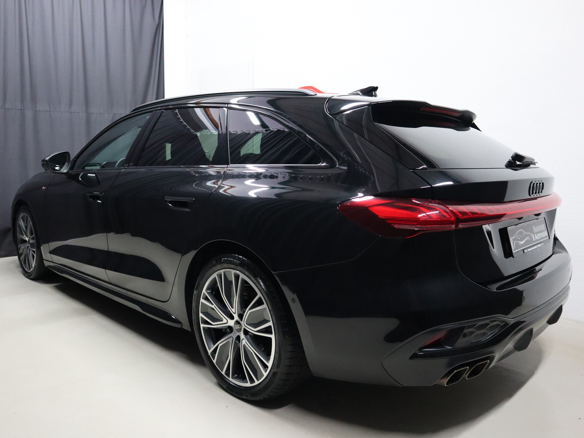 AUDI A5 Avant 2.0 TDI S tronic S Line Edition - Navi - MMI Beifahrerdisplay - Matrix LED - Keyless - 360° Kamera - 204 PS-showroom-element-3