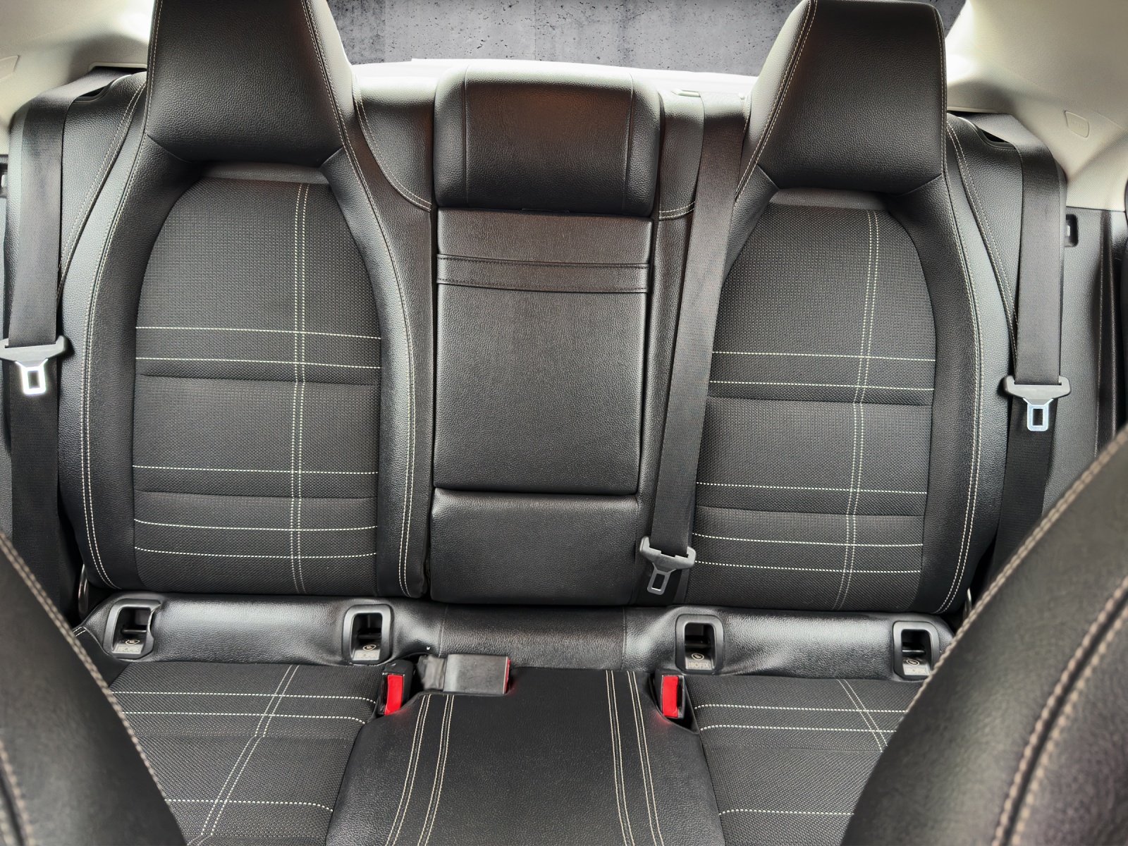 MERCEDES-BENZ CLA 250 7G-DCT-image-17
