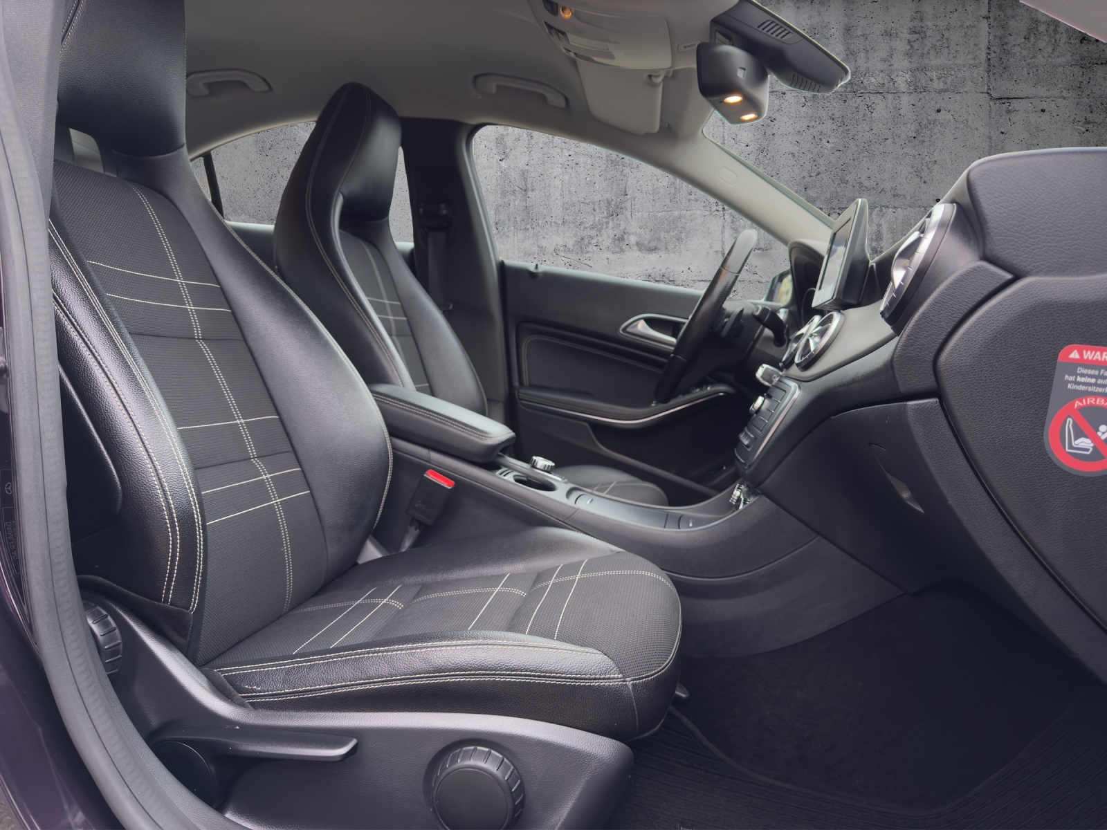 MERCEDES-BENZ CLA 250 7G-DCT-image-16