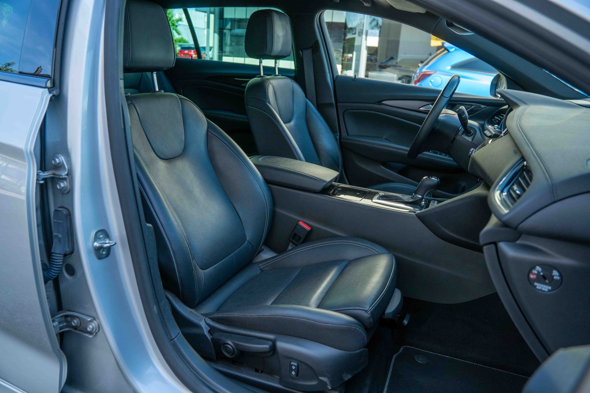 OPEL Insignia 2.0 CDTI OPC-Line Sports Tourer Excellence Automatic-image-7