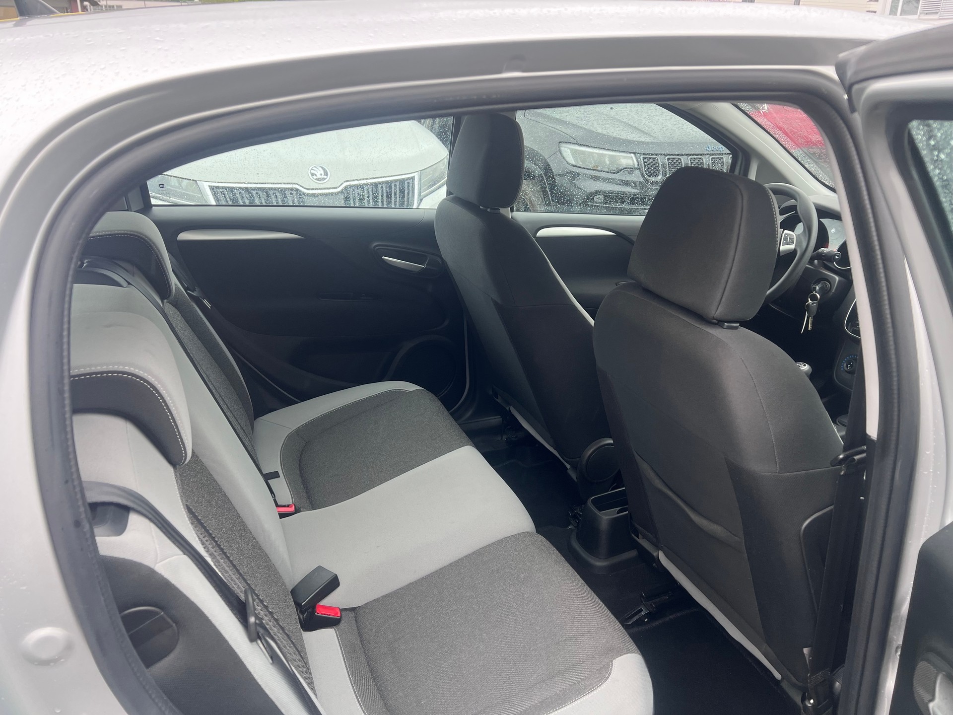 FIAT Punto 1.4 Easy-image-11