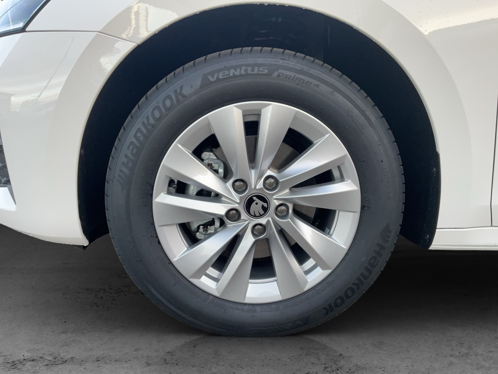 SKODA Octavia Combi 1.5 TSI mHEV DSG Selection-image-12