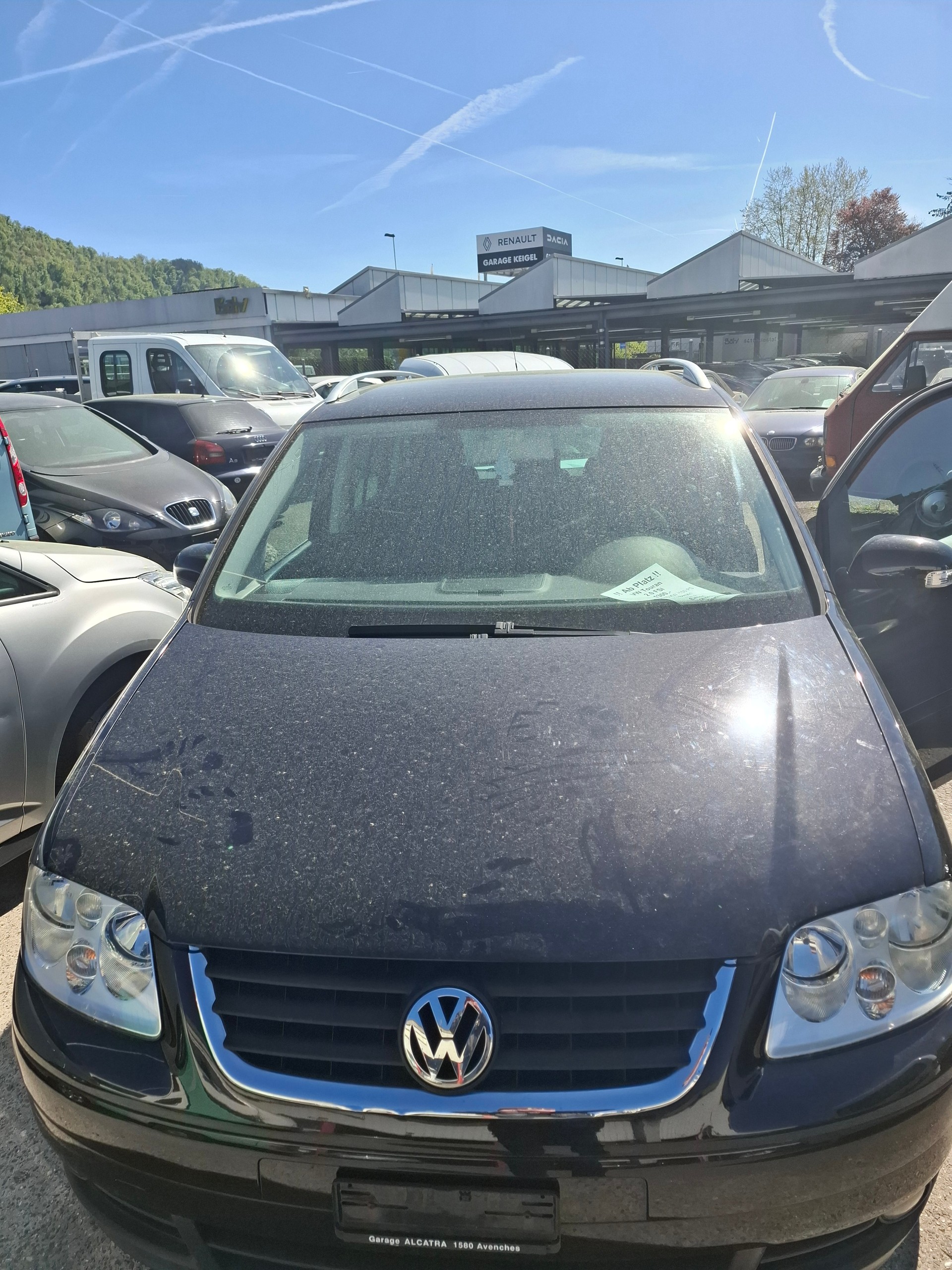 VW Touran 2.0 FSI Trendline-image-0