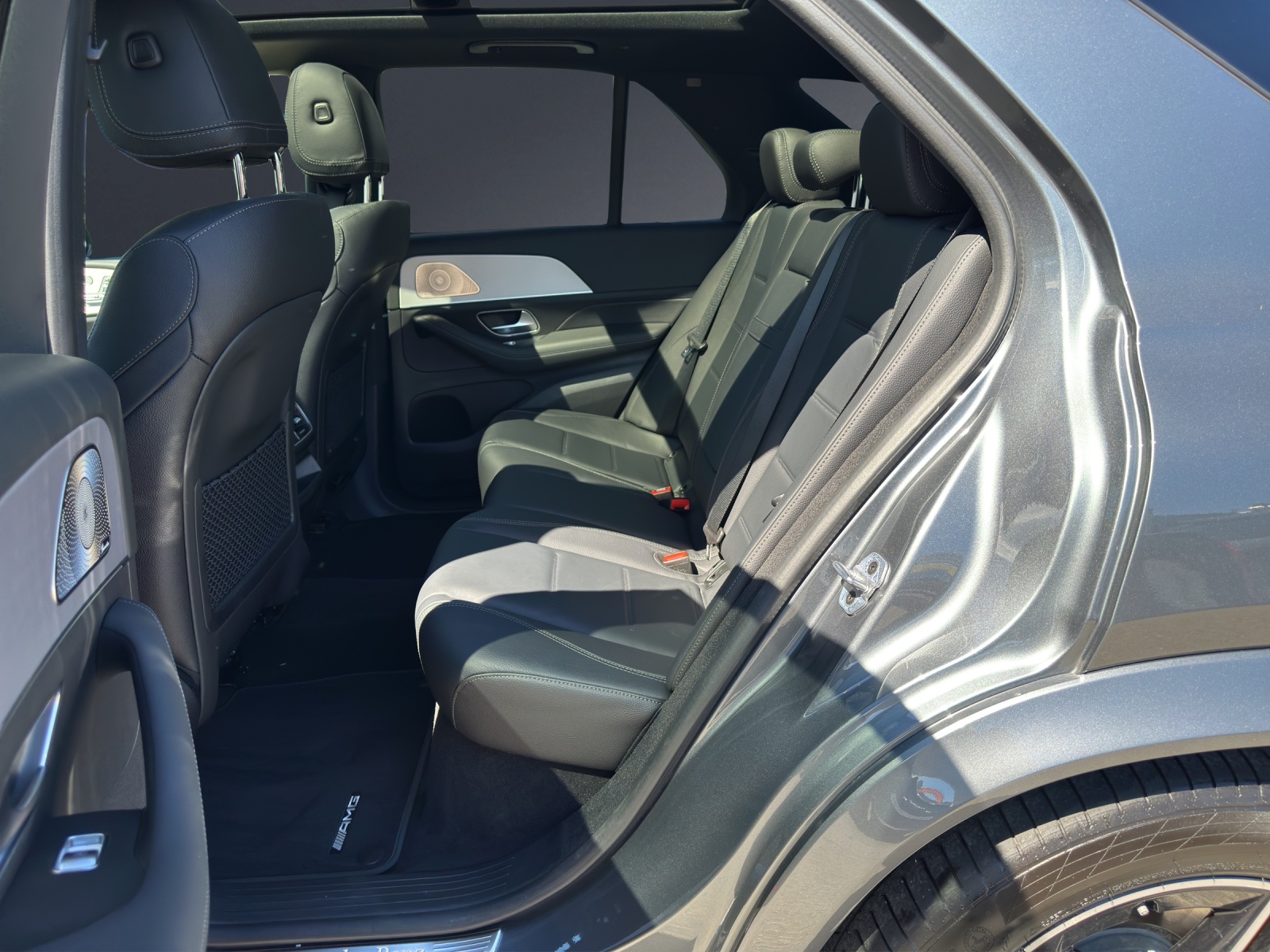 MERCEDES-BENZ GLE 350 e 4Matic AMG Line 9G-Tronic-image-10
