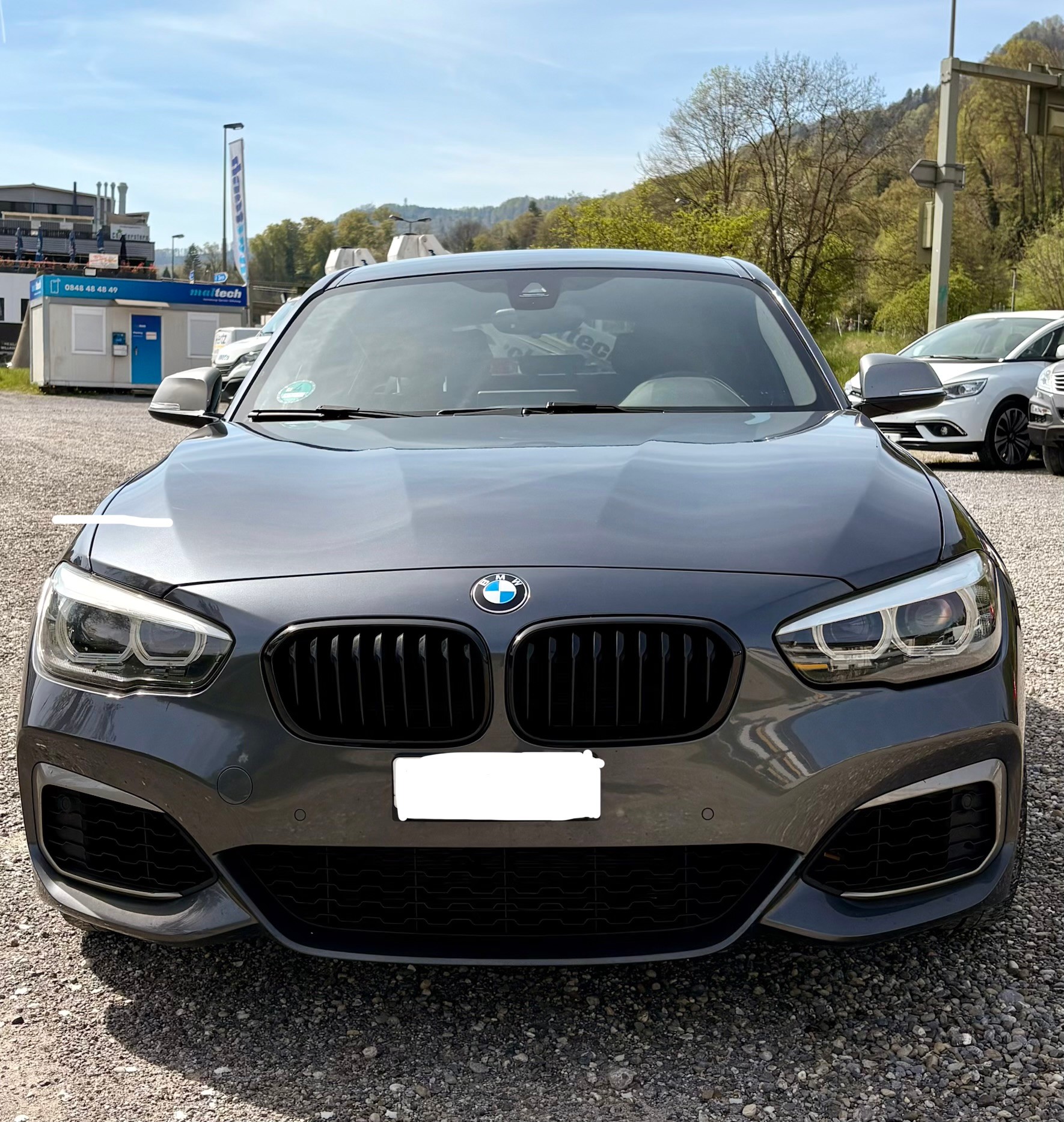 BMW M140i xDrive Steptronic / CH-Fahrzeug / 8-fach bereift-image-2