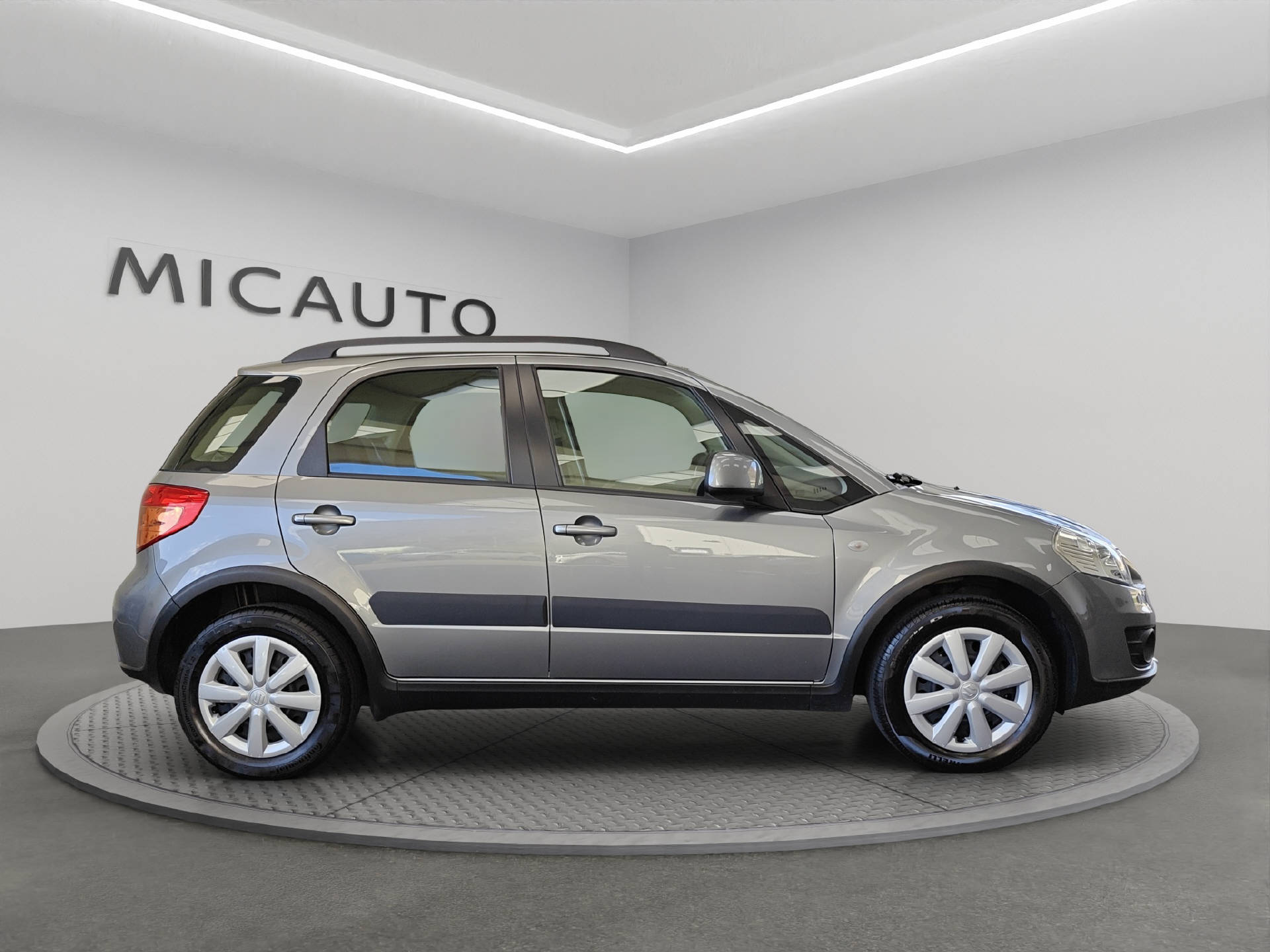 SUZUKI SX4 1.6 16V GL Streetline-image-1