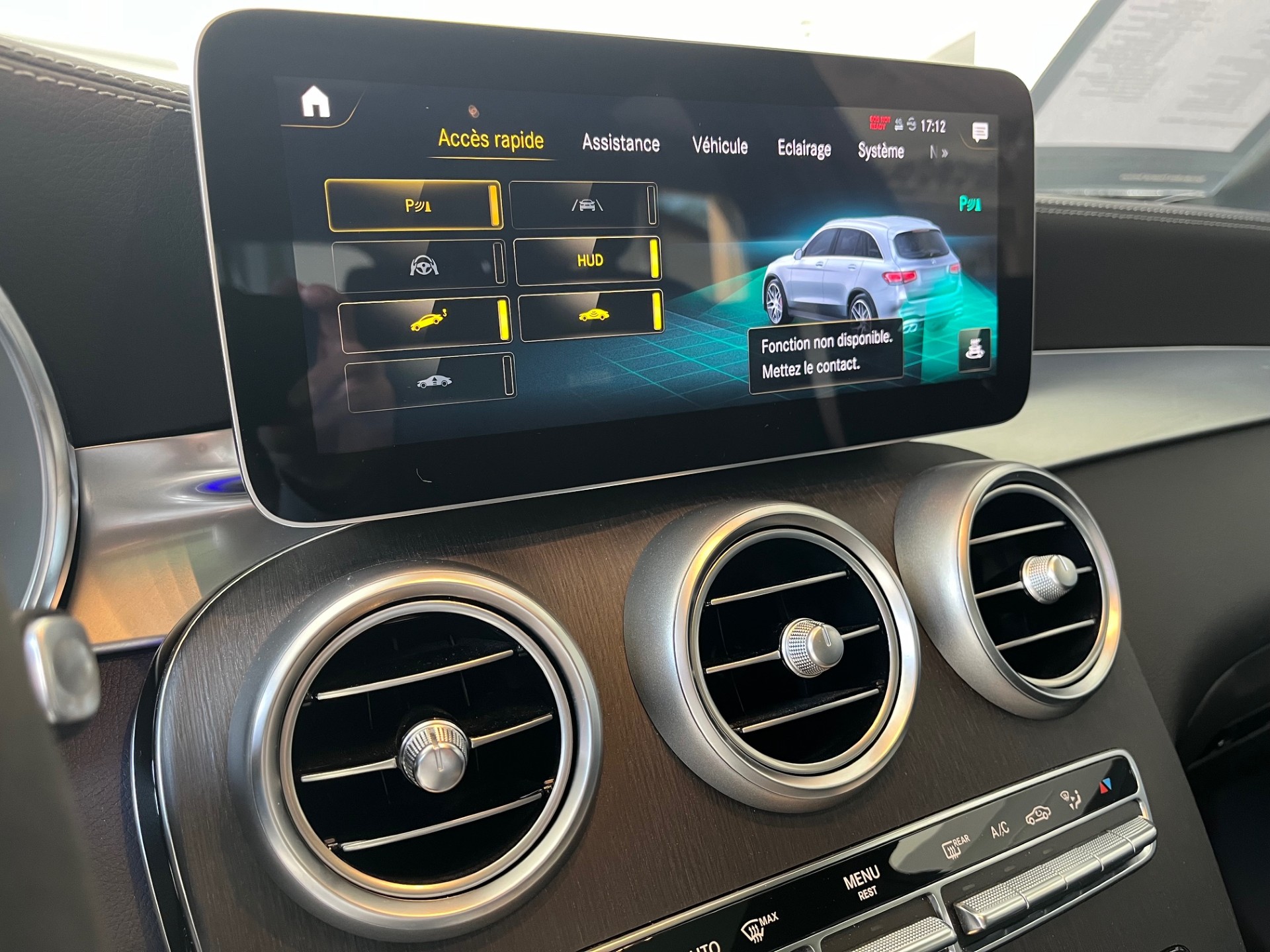 MERCEDES-BENZ GLC 63 S AMG 4Matic 9G-Tronic-image-18