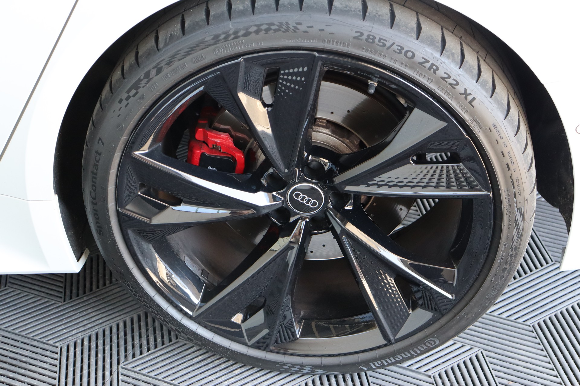 AUDI RS6 Avant 4.0 TFSI V8 quattro **CH-FZ**-image-8