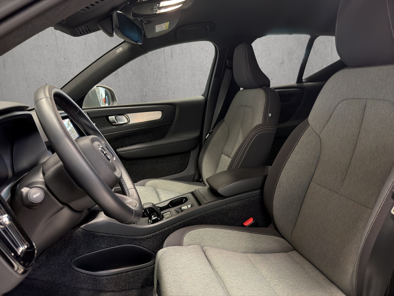 Image VOLVO XC40 XC40 B3 Benzin Mild Hybrid Xcite DCT