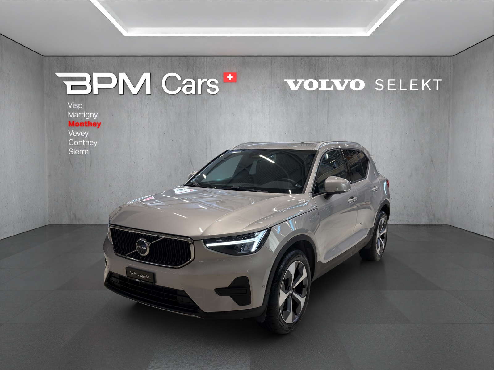 Photo VOLVO XC40 XC40 B3 Benzin Mild Hybrid Xcite DCT
