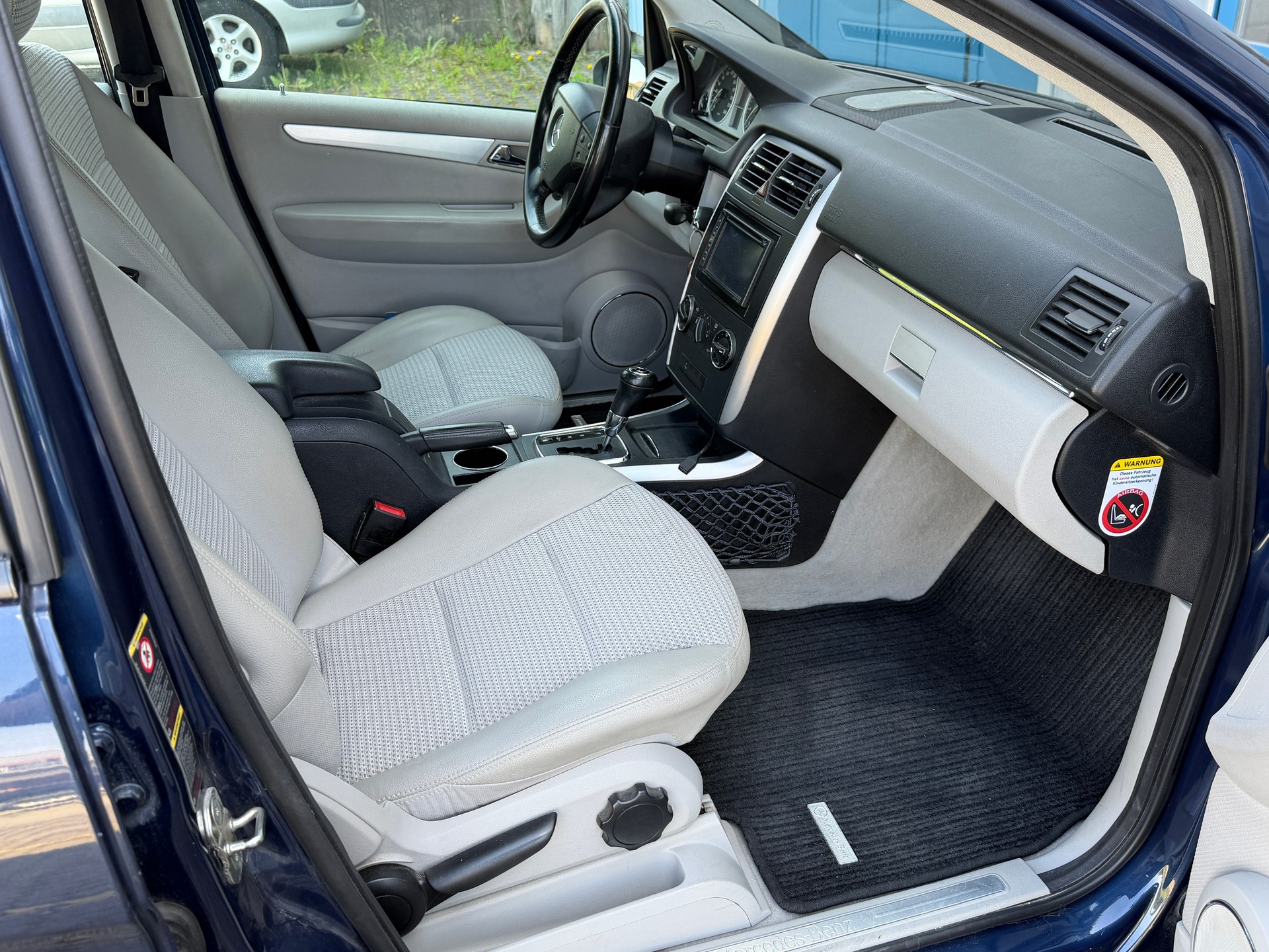 MERCEDES-BENZ B 170-image-13