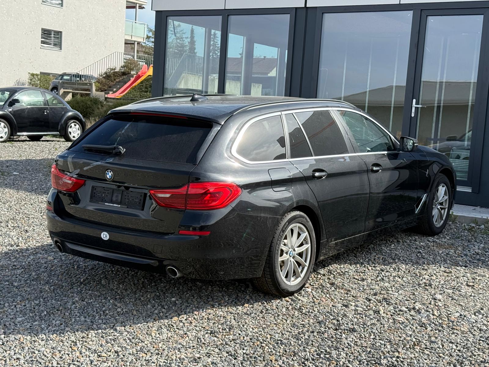 BMW 530i xDrive Touring Steptronic *HAGELSCHADEN* Jetzt nur noch CHF 10'900.- statt CHF 16'900.-*-image-7