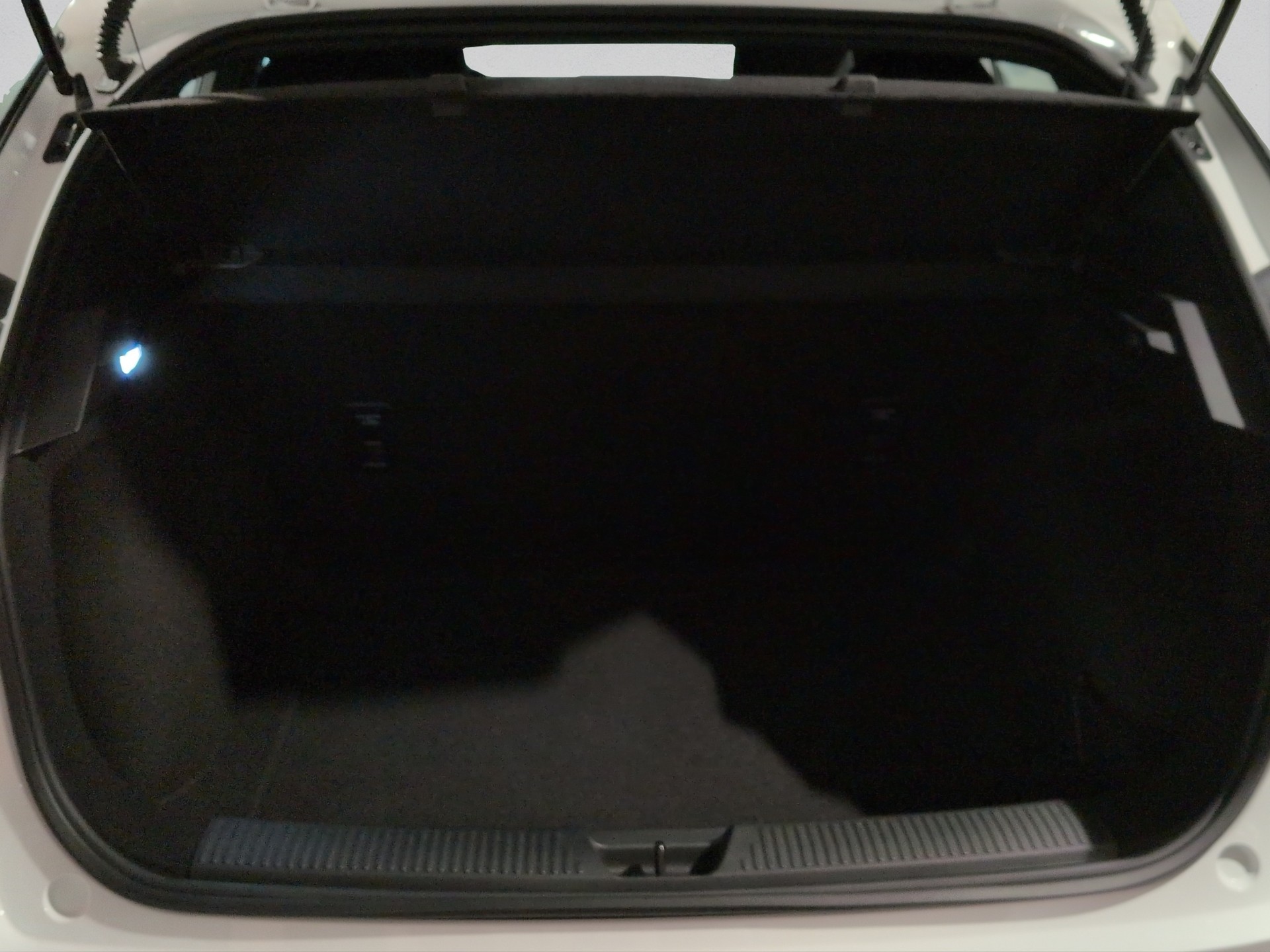 MG 4 EV 51kWh Standard-image-15