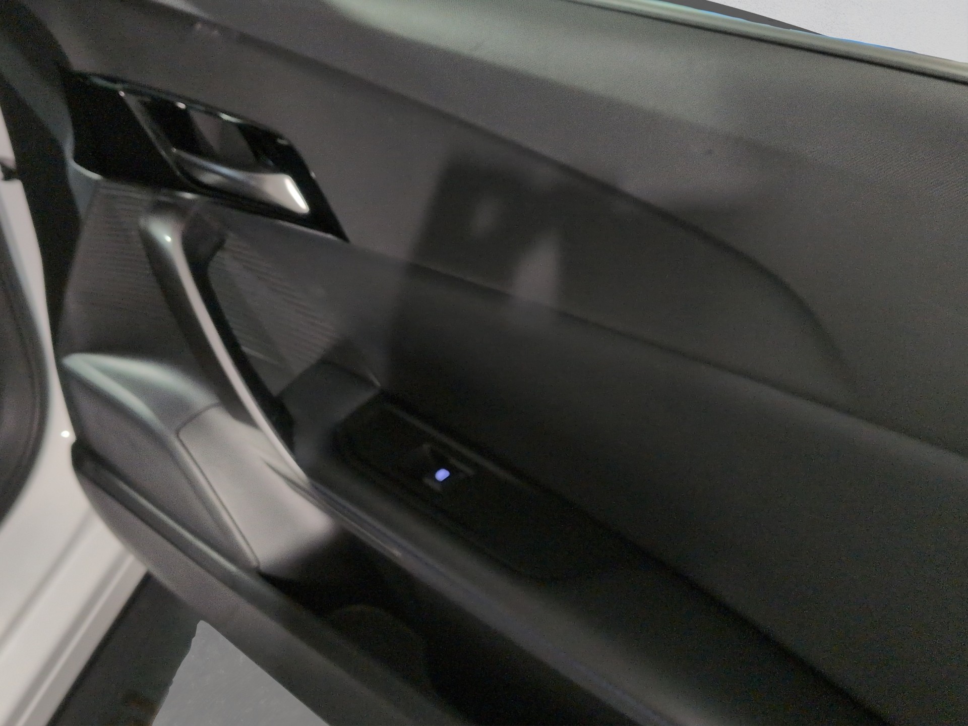 MG 4 EV 51kWh Standard-image-19