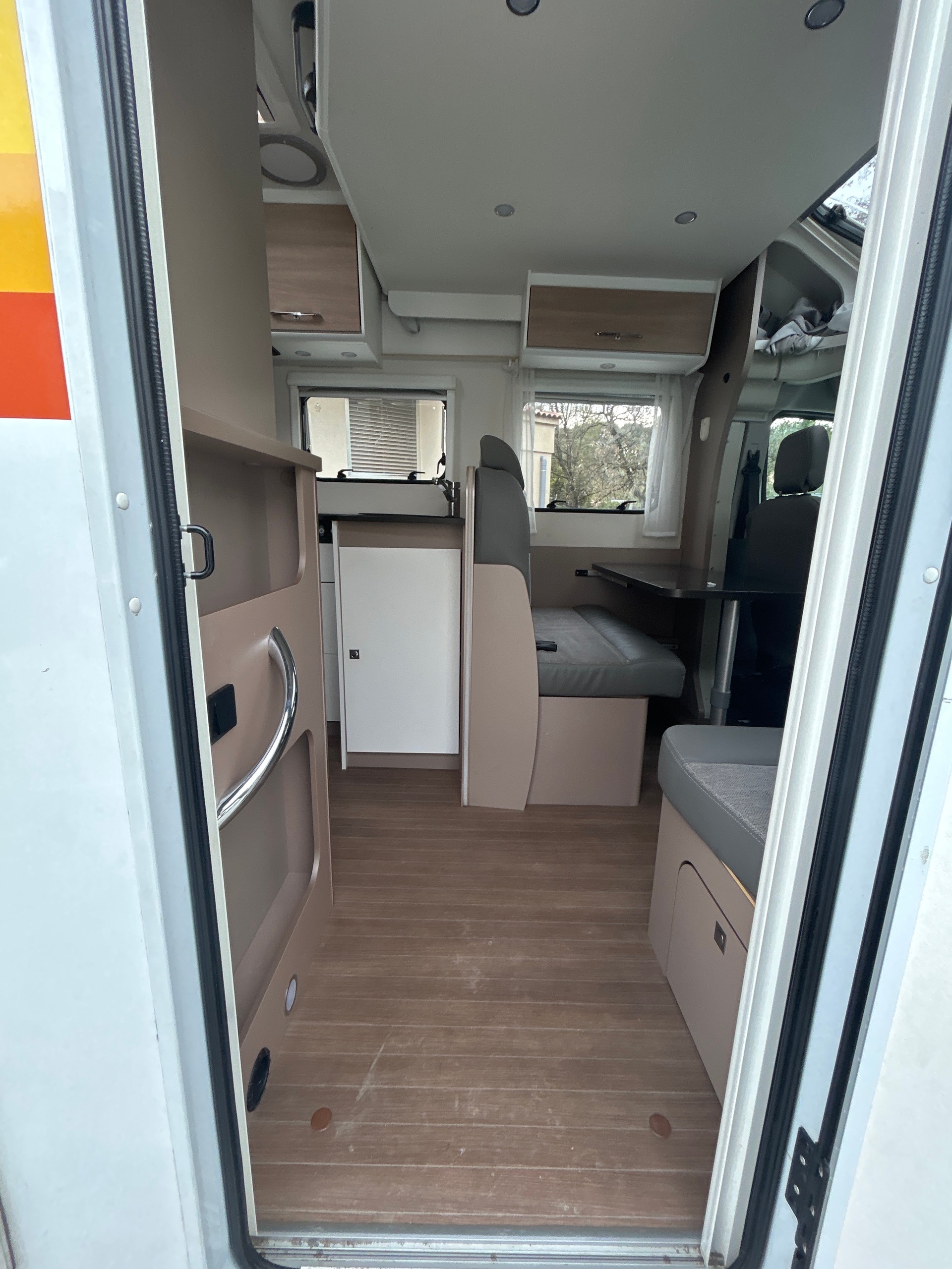FORD 2023 Ford Transit Etrusco | Schaltgetriebe | Voll ausgestattet-image-2
