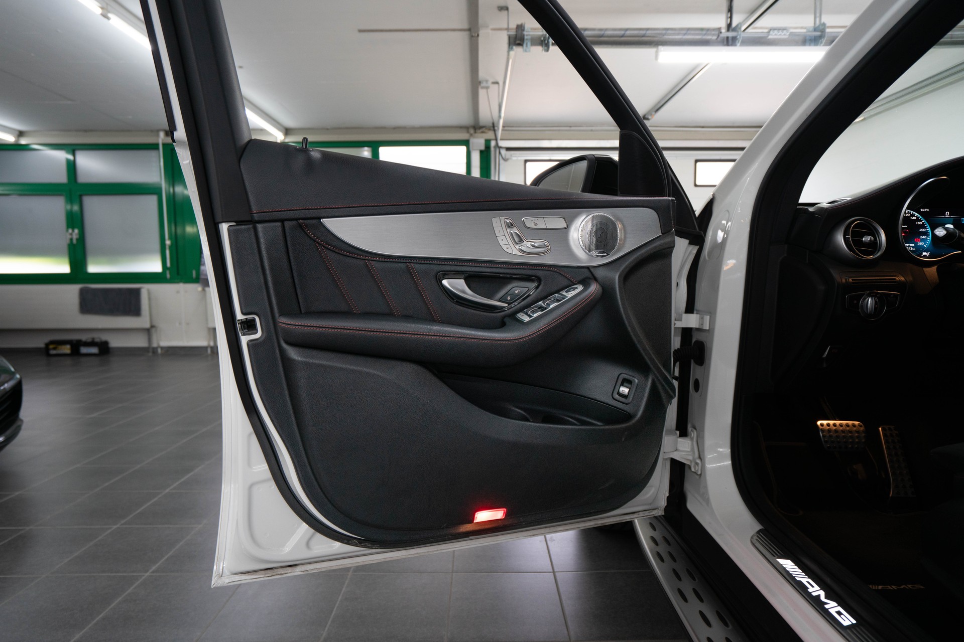 MERCEDES-BENZ GLC 43 AMG 4Matic 9G-Tronic (crochet attelage)-image-19