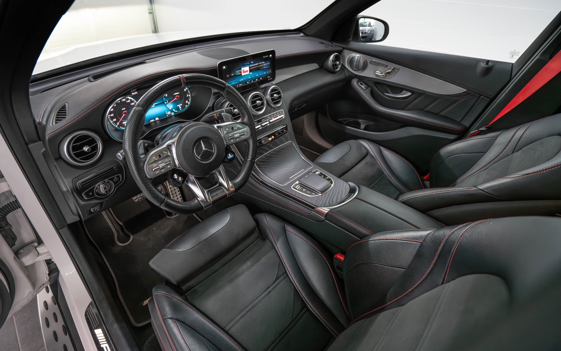 MERCEDES-BENZ GLC 43 AMG 4Matic 9G-Tronic (crochet attelage)-image-8