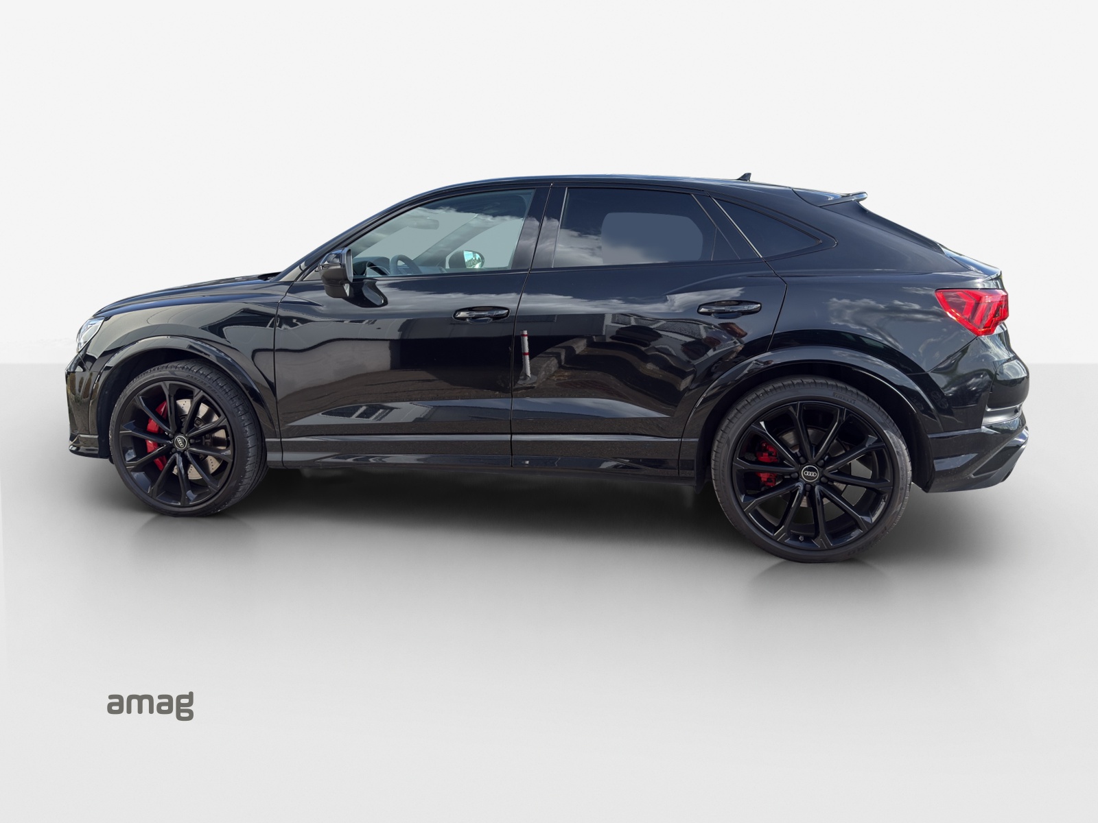 AUDI RS Q3 Sportback quattro S tronic-image-1