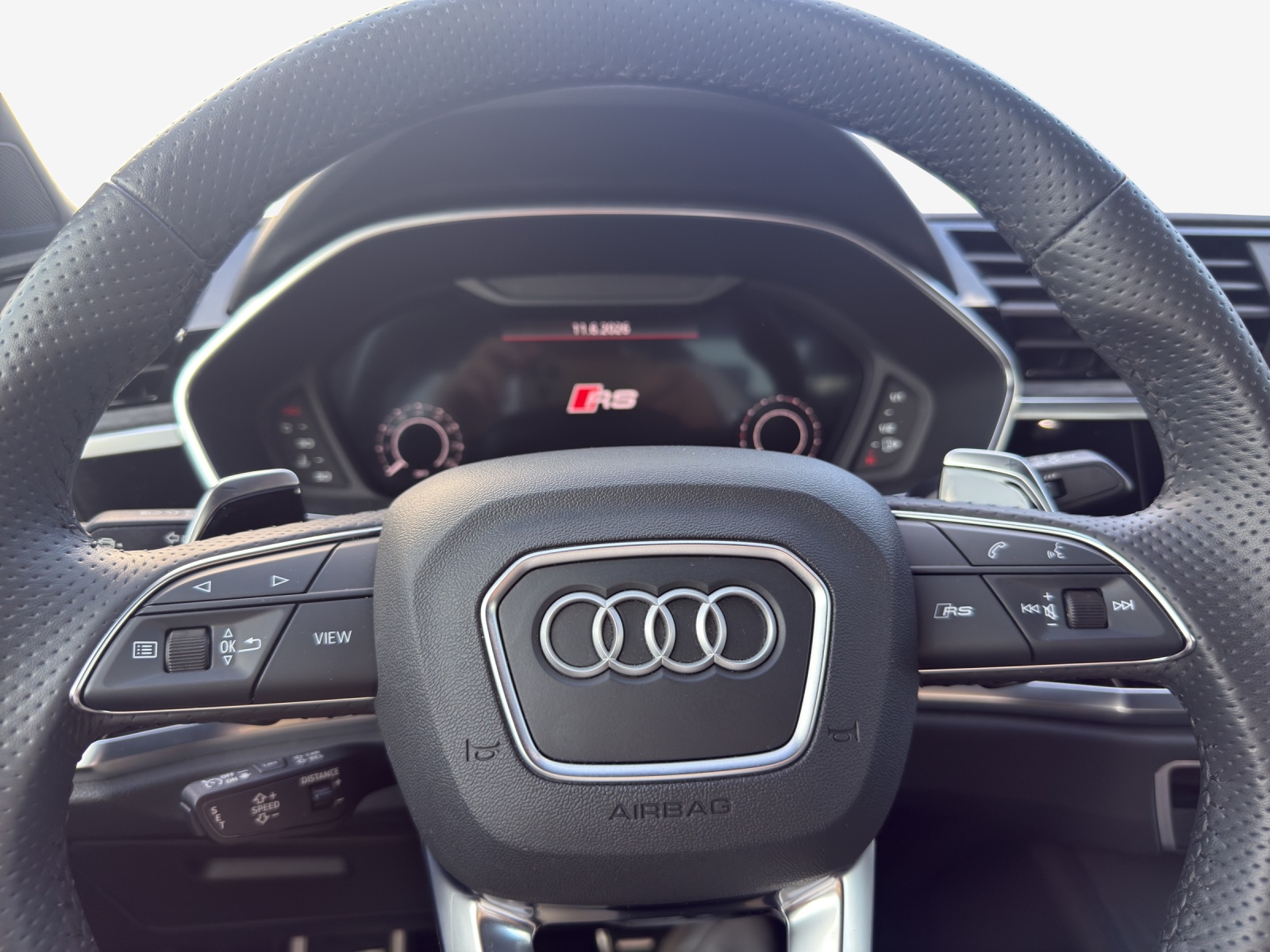 AUDI RS Q3 Sportback quattro S tronic-image-13